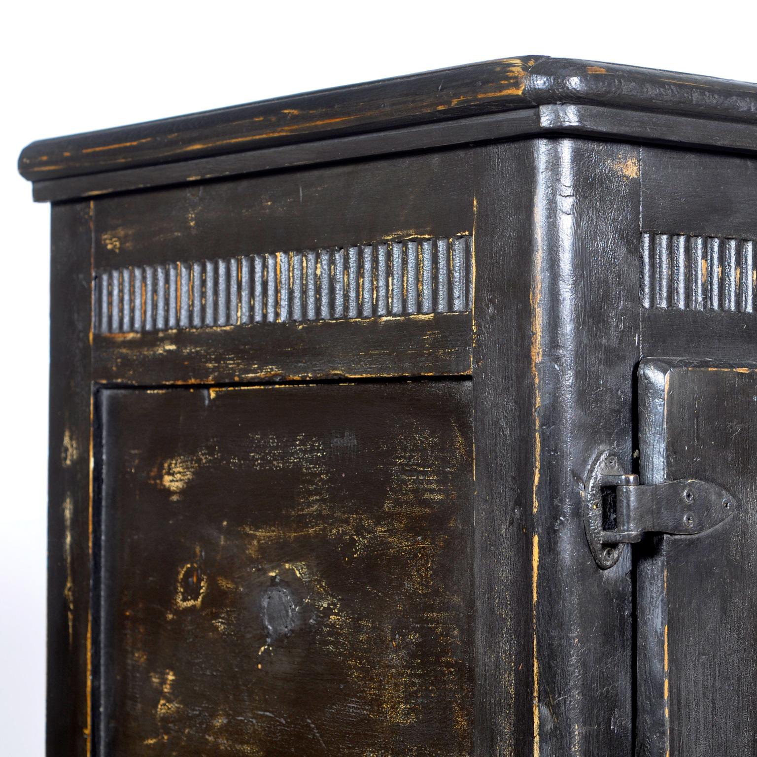 20th Century Antique icebox, circa 1900 For Sale