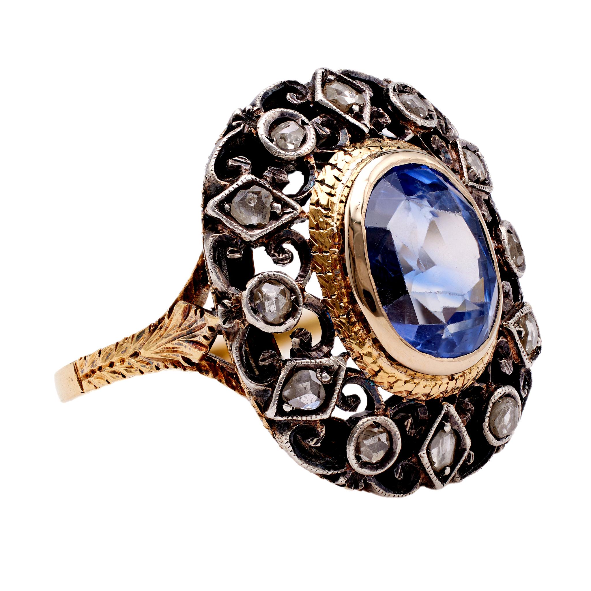 Women's or Men's Antique IGI Ceylon No Heat Sapphire and Diamond 18k Yellow Gold Silver Ring For Sale