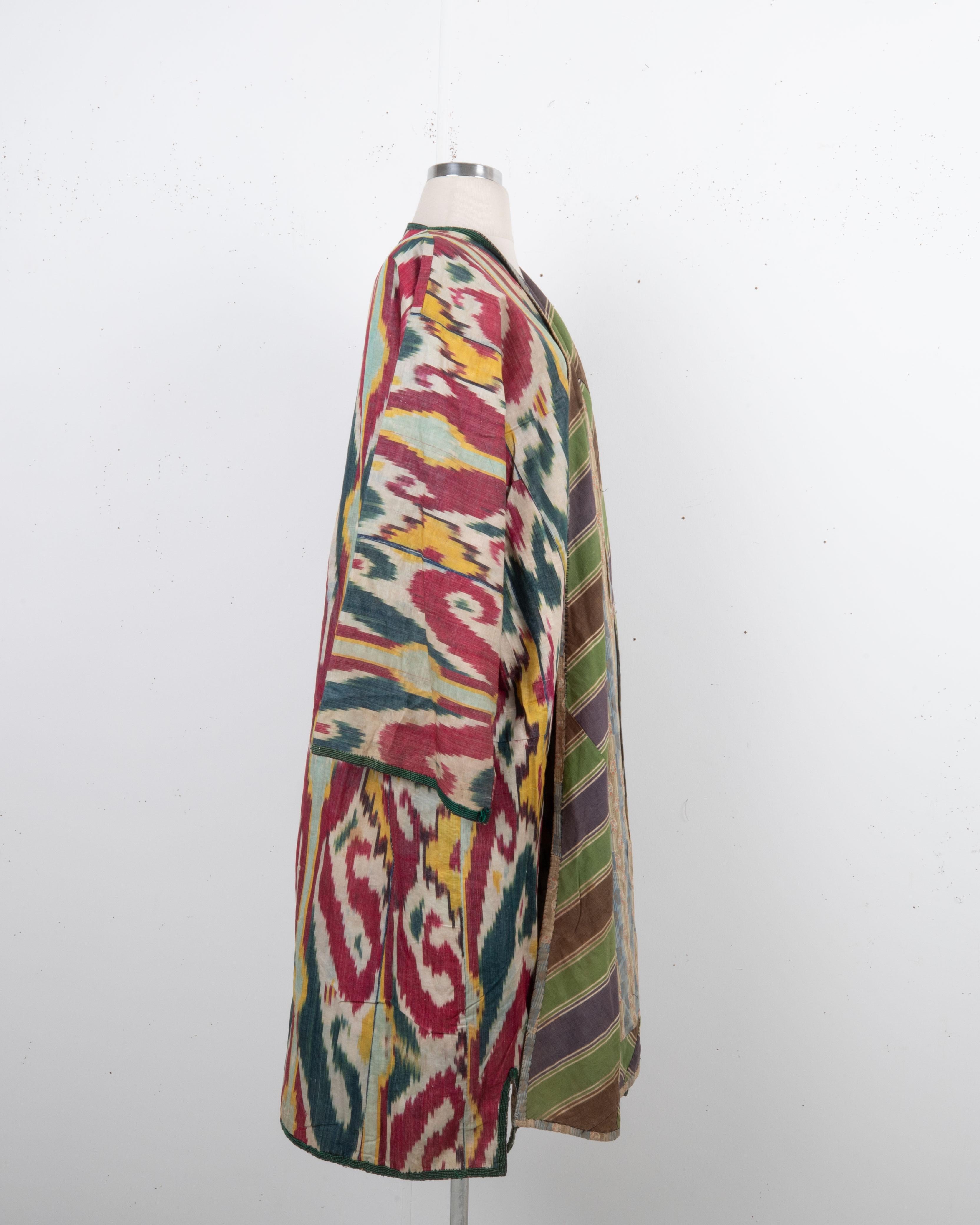 Chapan Ikat ancien. Années 1880, Ouzbékistan en vente 5