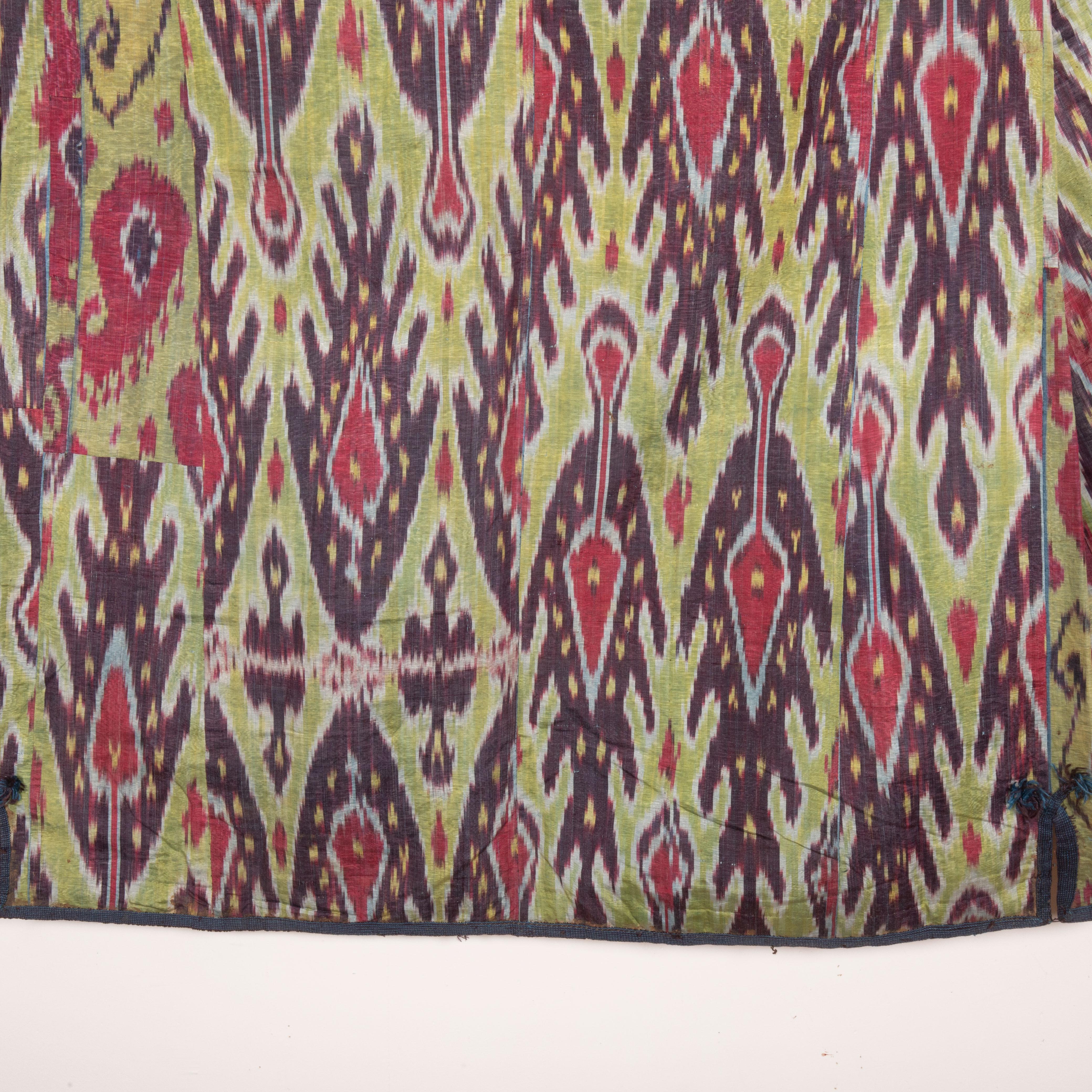 Cotton Antique Ikat Chapan with a Good Mix of Roller Printed Lining, 19th Century For Sale