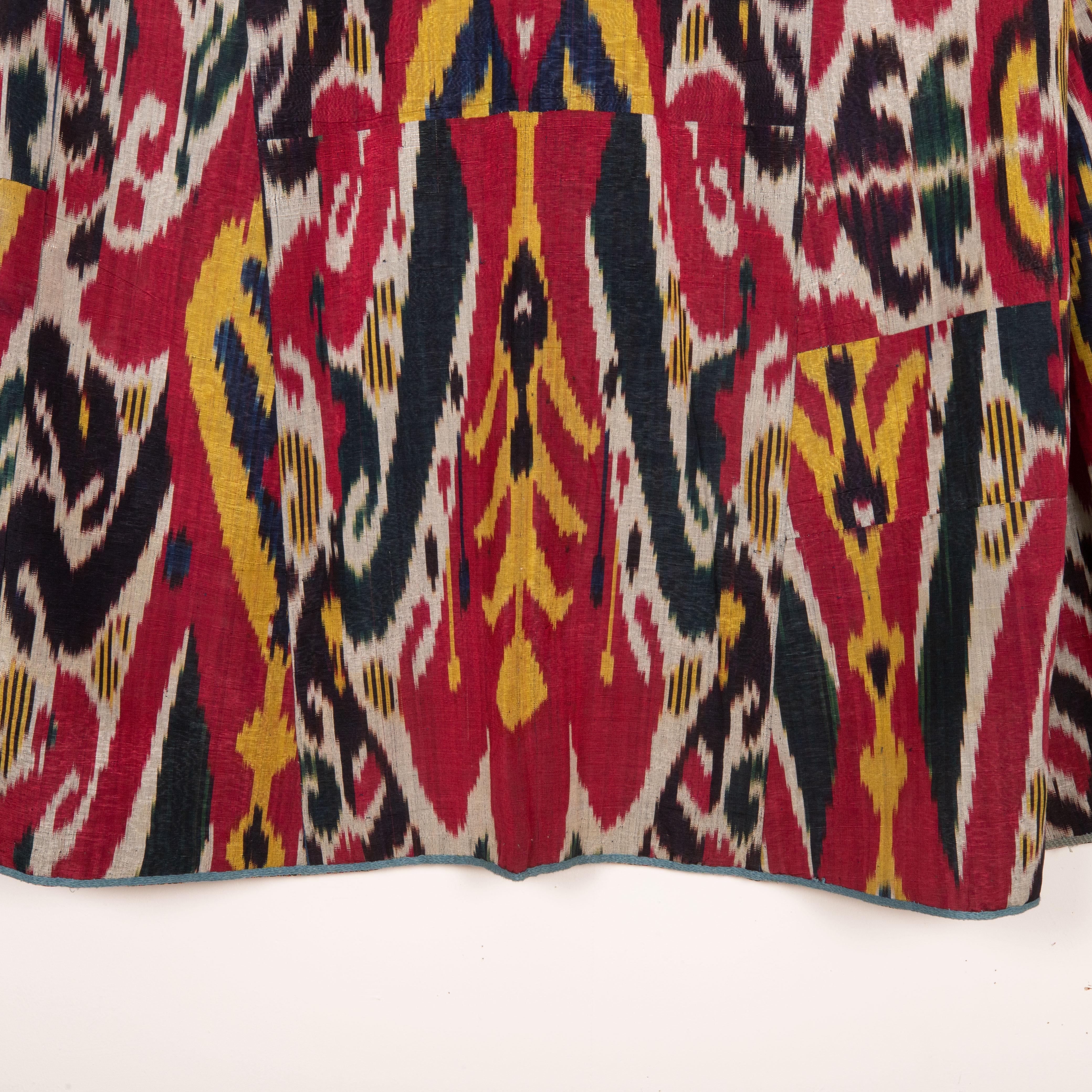19th Century Antique Ikat Chapan with a Rare Roller Printed Lining, Late 19th C For Sale