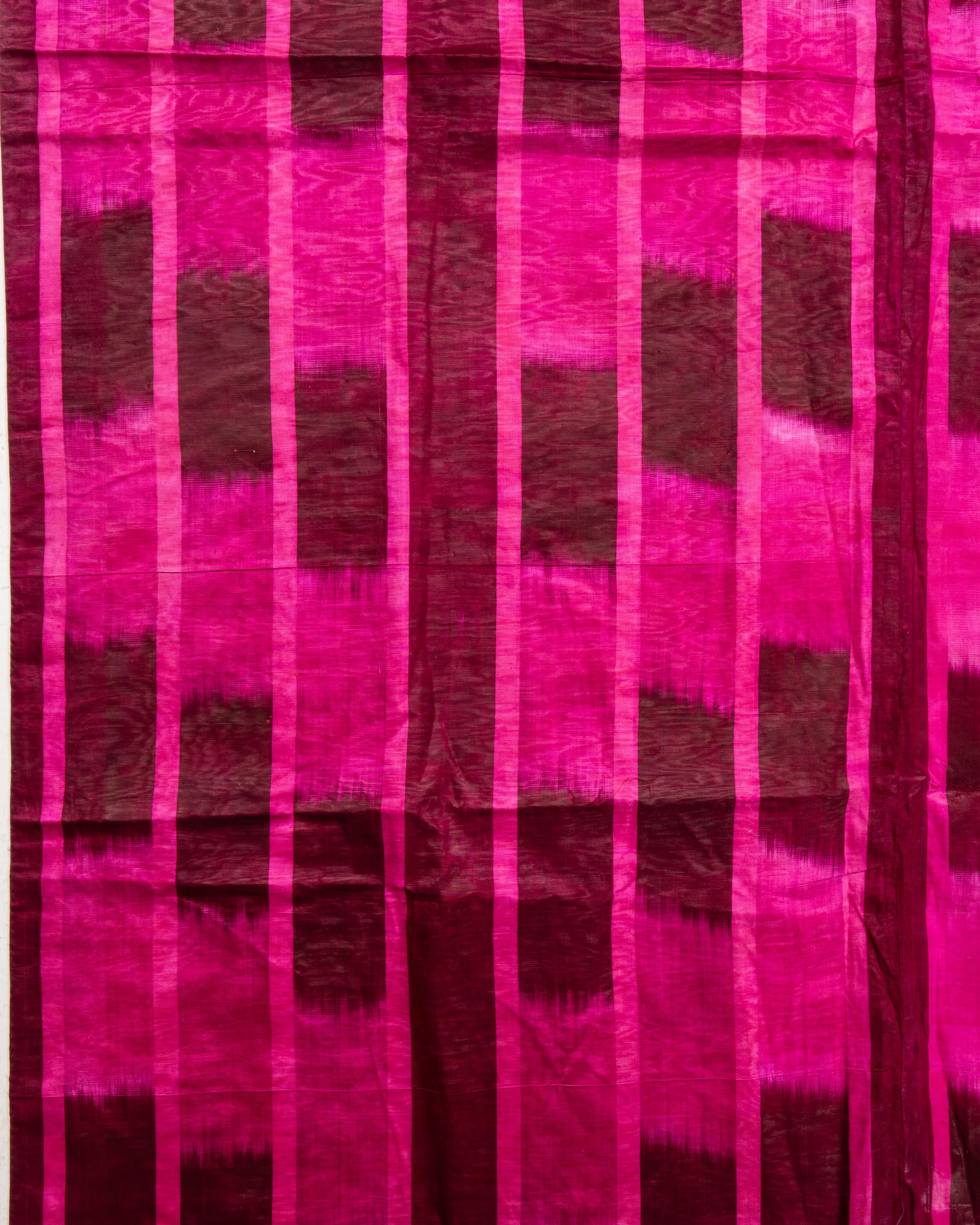 Panneau Ikat ancien, Ouzbékistan, années 1920 Bon état - En vente à Istanbul, TR