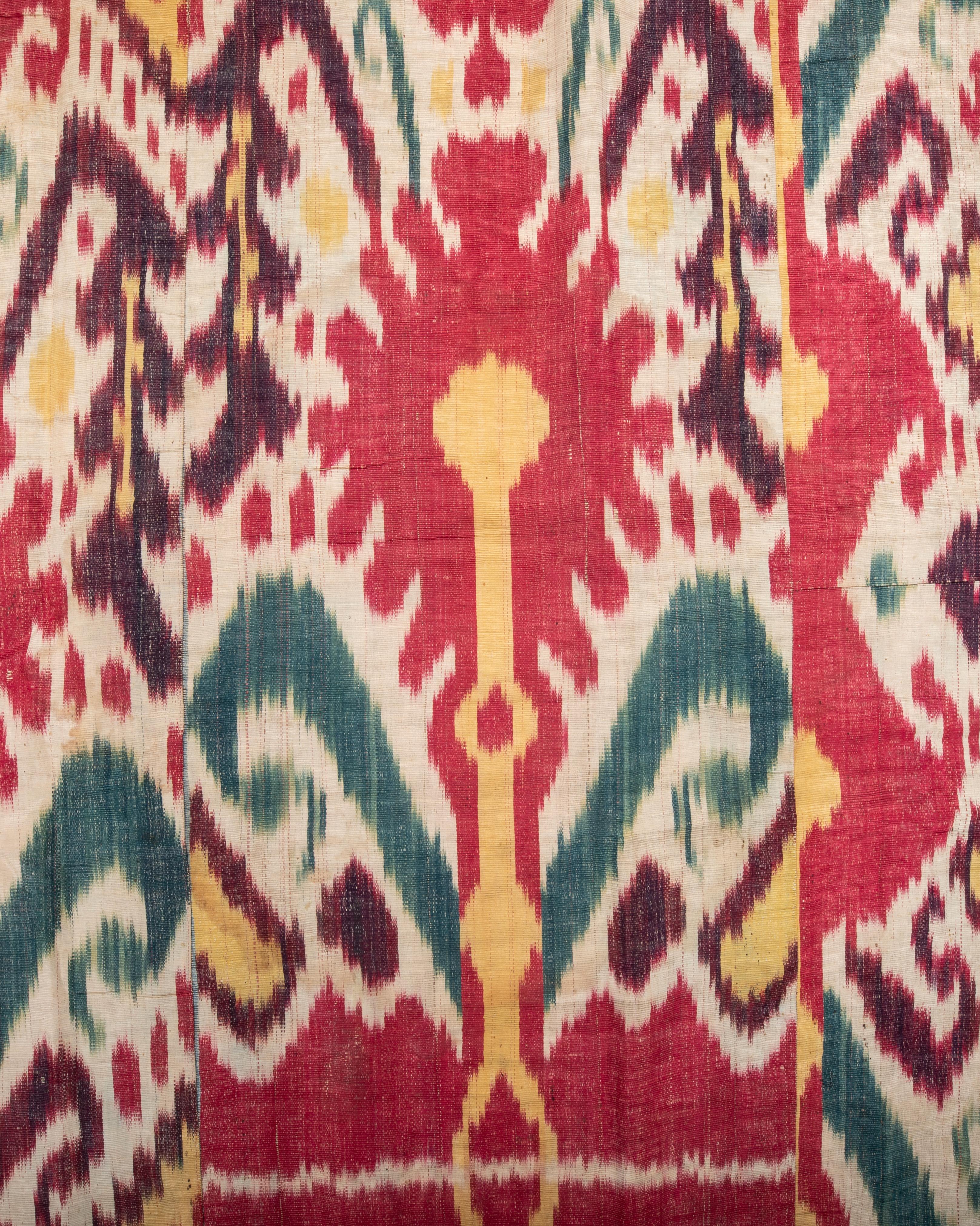 Antique Ikat Panel , Uzbekistan, 19th C. In condizioni discrete in vendita a Istanbul, TR