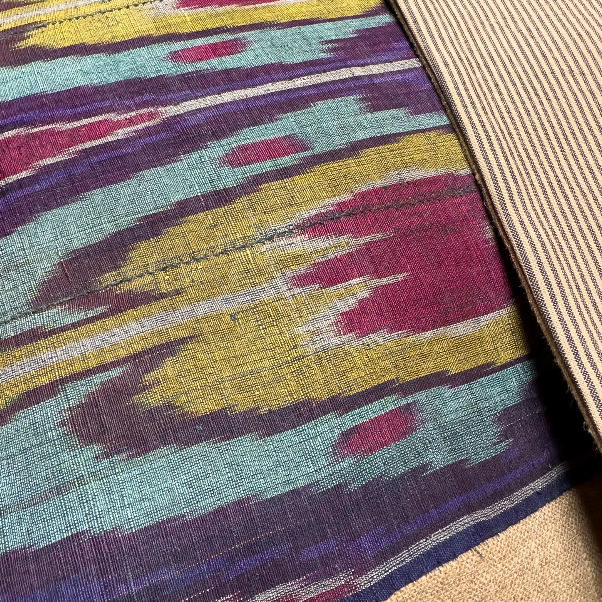 Copricuscino Ikat antico in vendita 1