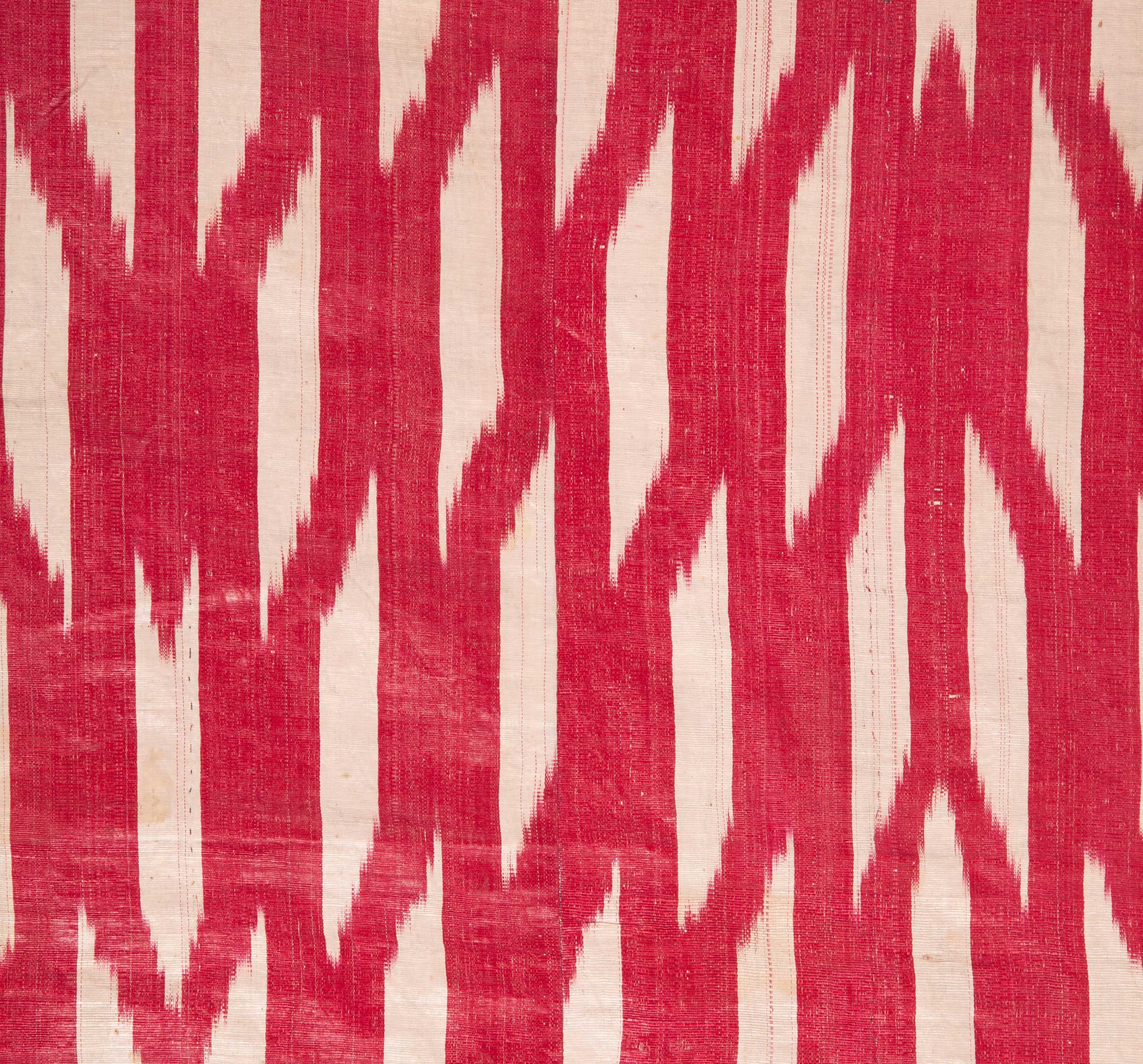Antique Ikat Wall Hanging from Uzbekistan, Central Asia, 1870s-1880s In Good Condition In Istanbul, TR