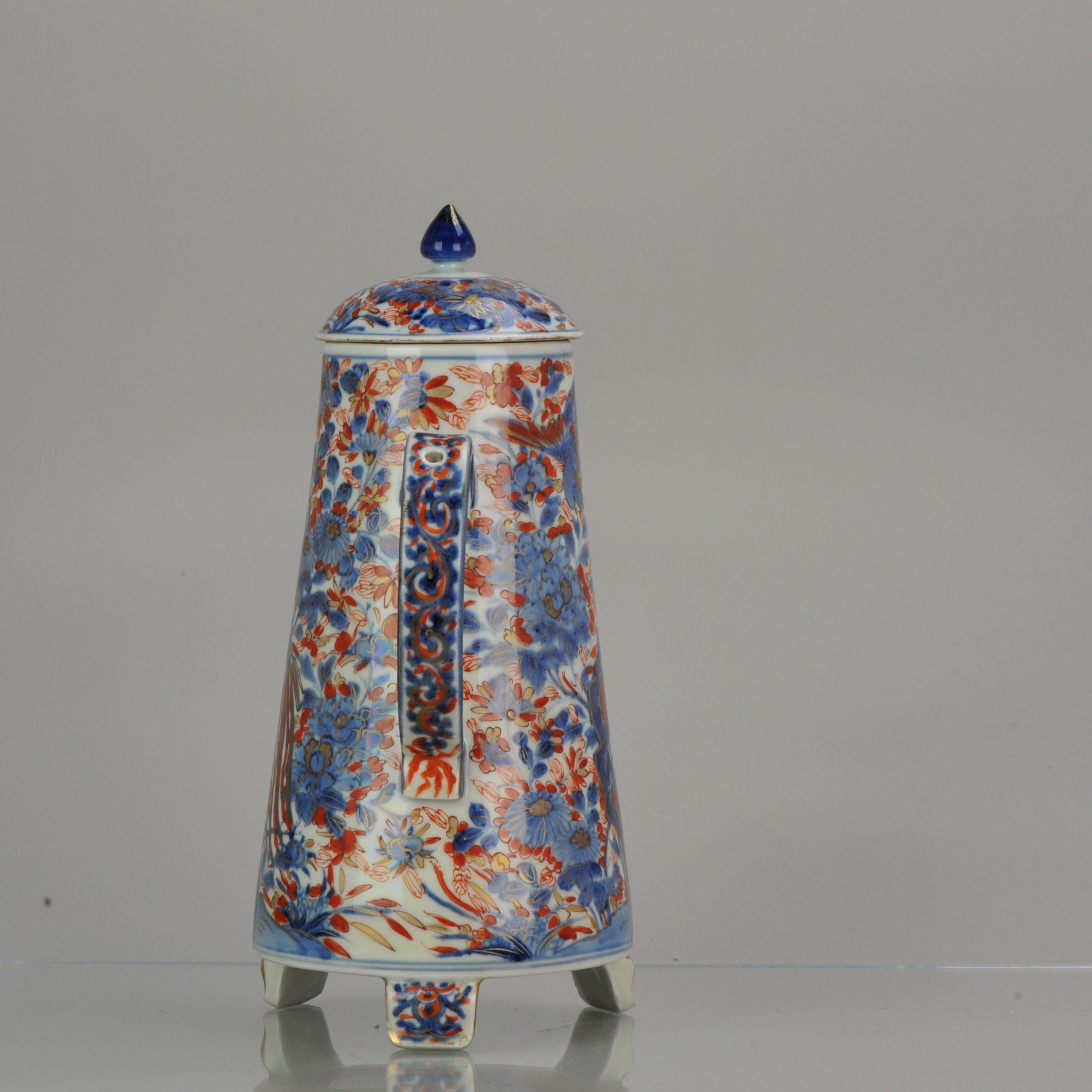 Antique Imari Fenghuang Scene Kangxi Period Chinese Porcelain Coffee Pot In Good Condition In Amsterdam, Noord Holland