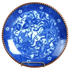 Assiette de présentation ancienne en porcelaine bleue et blanche Imari Meiji avec oiseaux vers 1910