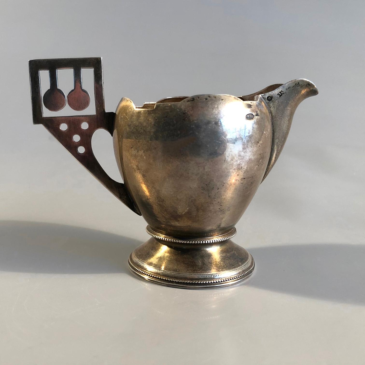 Antique Imperial 84 Silver Engraved Creamer by Antip Kuzmichev, Russia, 1900s In Good Condition For Sale In  Budapest, HU