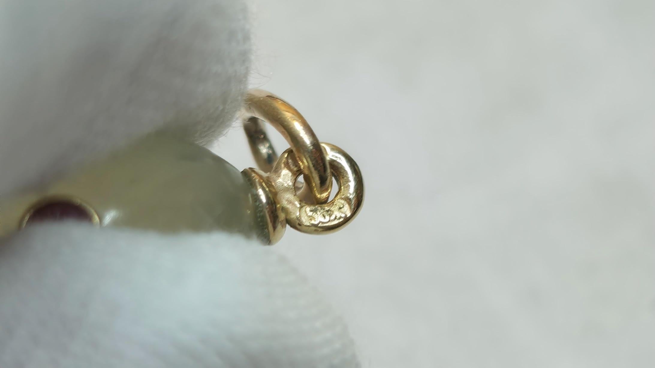 Antiker Imperial Bowenit Rubin Gold Ei-Anhänger von Alfred Thielemann im Angebot 4