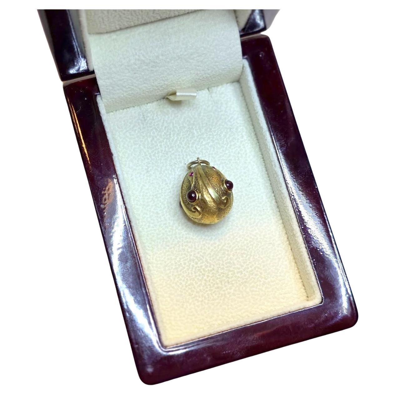 Antique Imperial Egg Pendant with Garnets and Rubies, Workmaster Knut Oskar Pihl For Sale