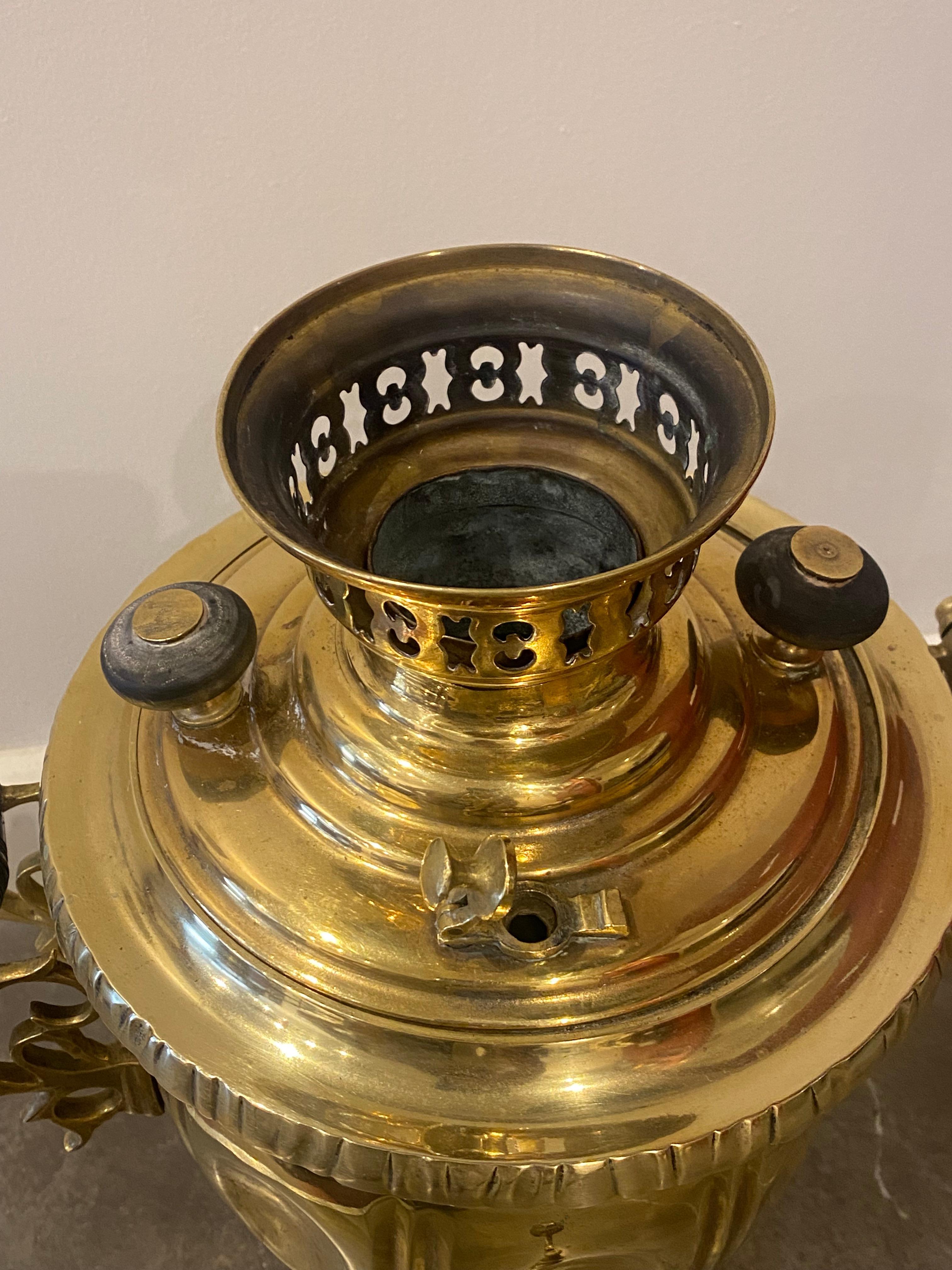 Antiker Imperial Russia c1890 Batashew Tula Fabrik Messing Samowar. 45cm x 33cm. (Zarenreich)