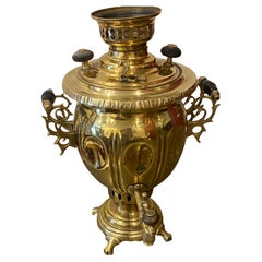 Antico Samovar in ottone dell'Imperial Russia c1890 Batashew Tula Factory. 45cm x 33cm.