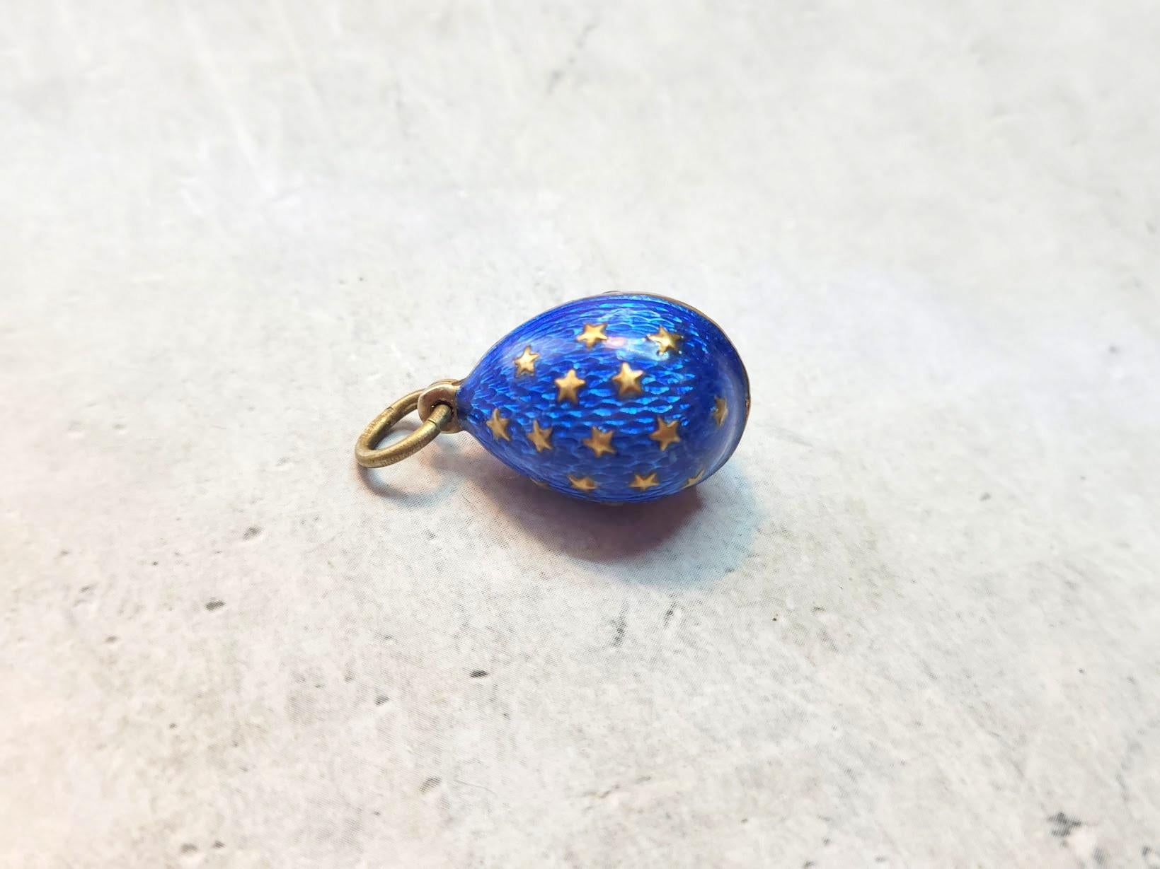 Antique Imperial Russian Guilloche Blue Enamel Egg Pendant In Excellent Condition For Sale In Chesterland, OH