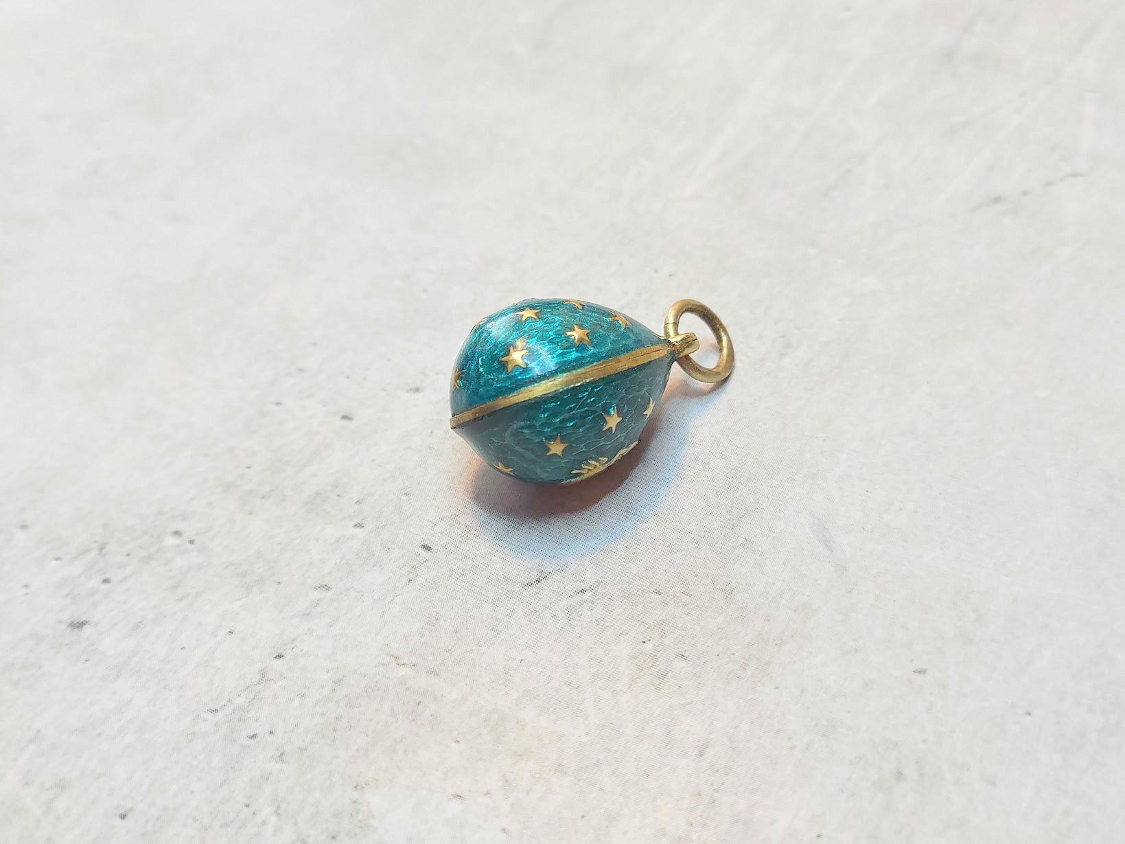 Russian Empire Antique Imperial Russian Guilloche Emerald Enamel Egg Pendant, Zodiac Cancer For Sale