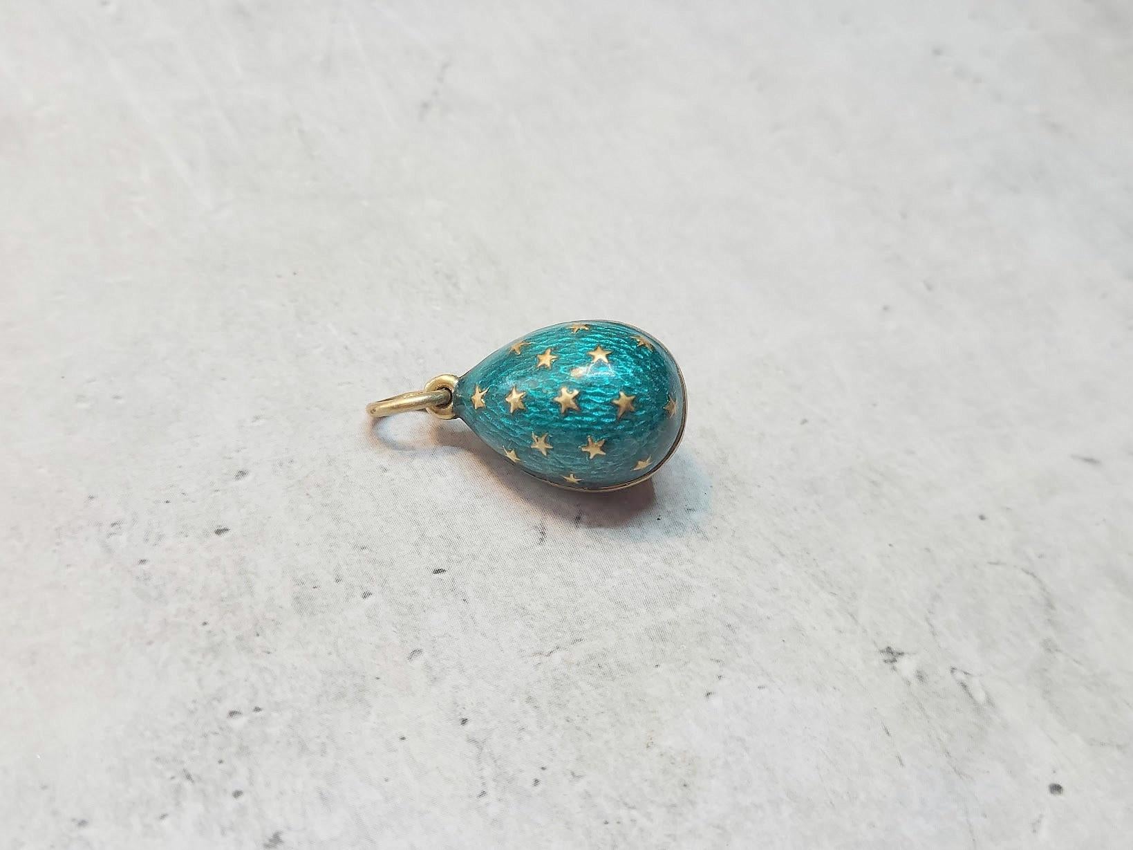 Antique Imperial Russian Guilloche Emerald Enamel Egg Pendant, Zodiac Cancer In Excellent Condition For Sale In Chesterland, OH