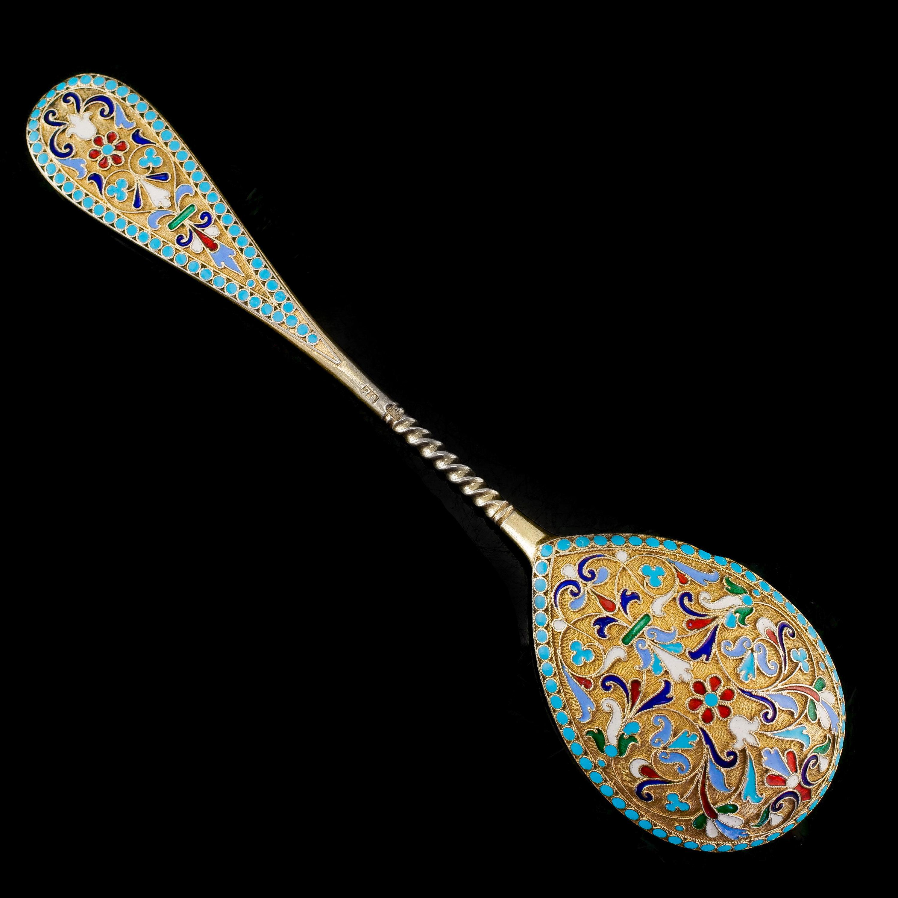 We are delighted to offer this large Imperial Russian silver cloisonne enamel spoon likely by either Vasili Akimov/Vasili Andreyev.
 
The spoon's overall proportions are substantial and impressive in hand. Decorated from the tip to the handle, the