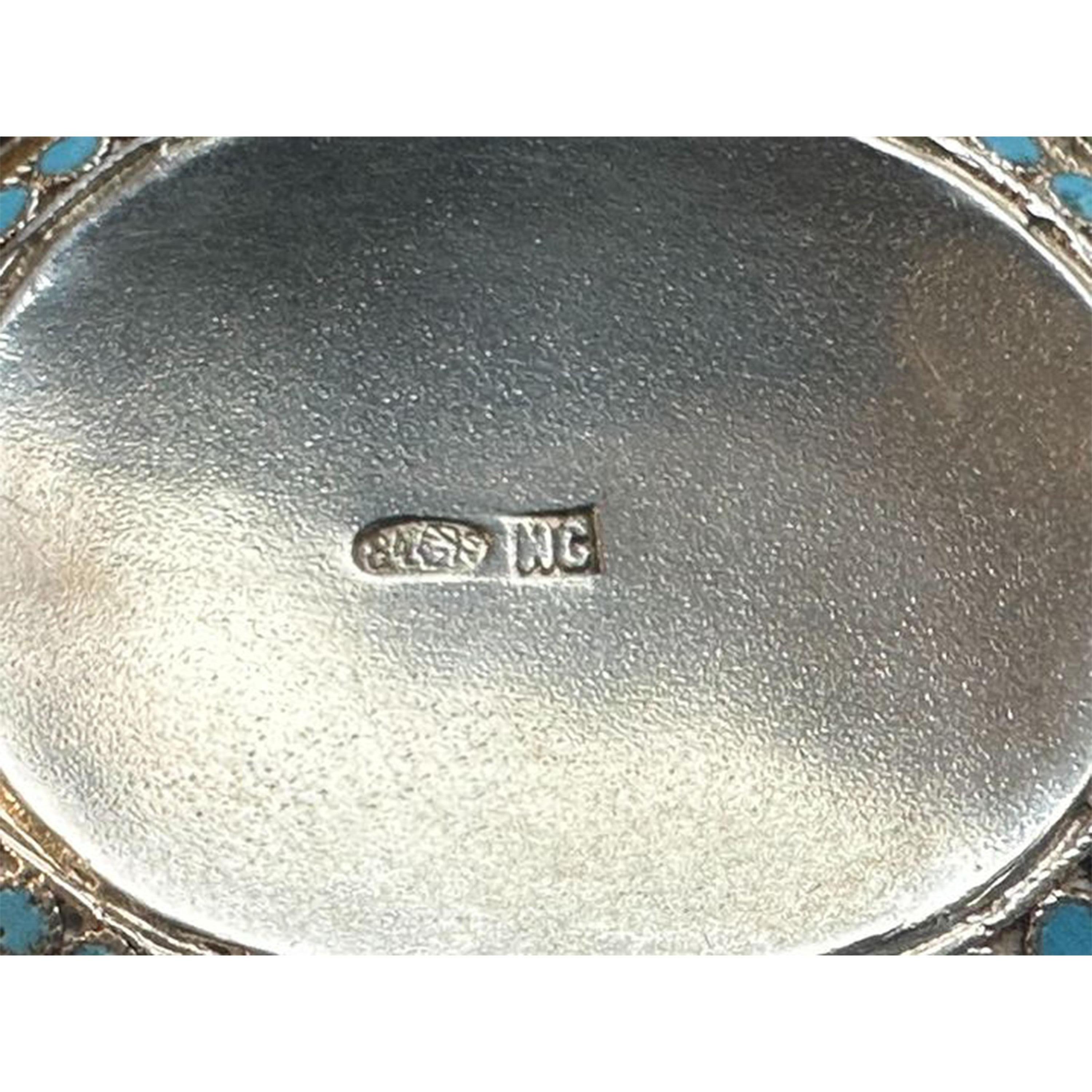 Antiker kaiserlich-russischer Silber vergoldeter Cloisonné Kovsh Nikolay Strulev Moskau 1908 im Angebot 4