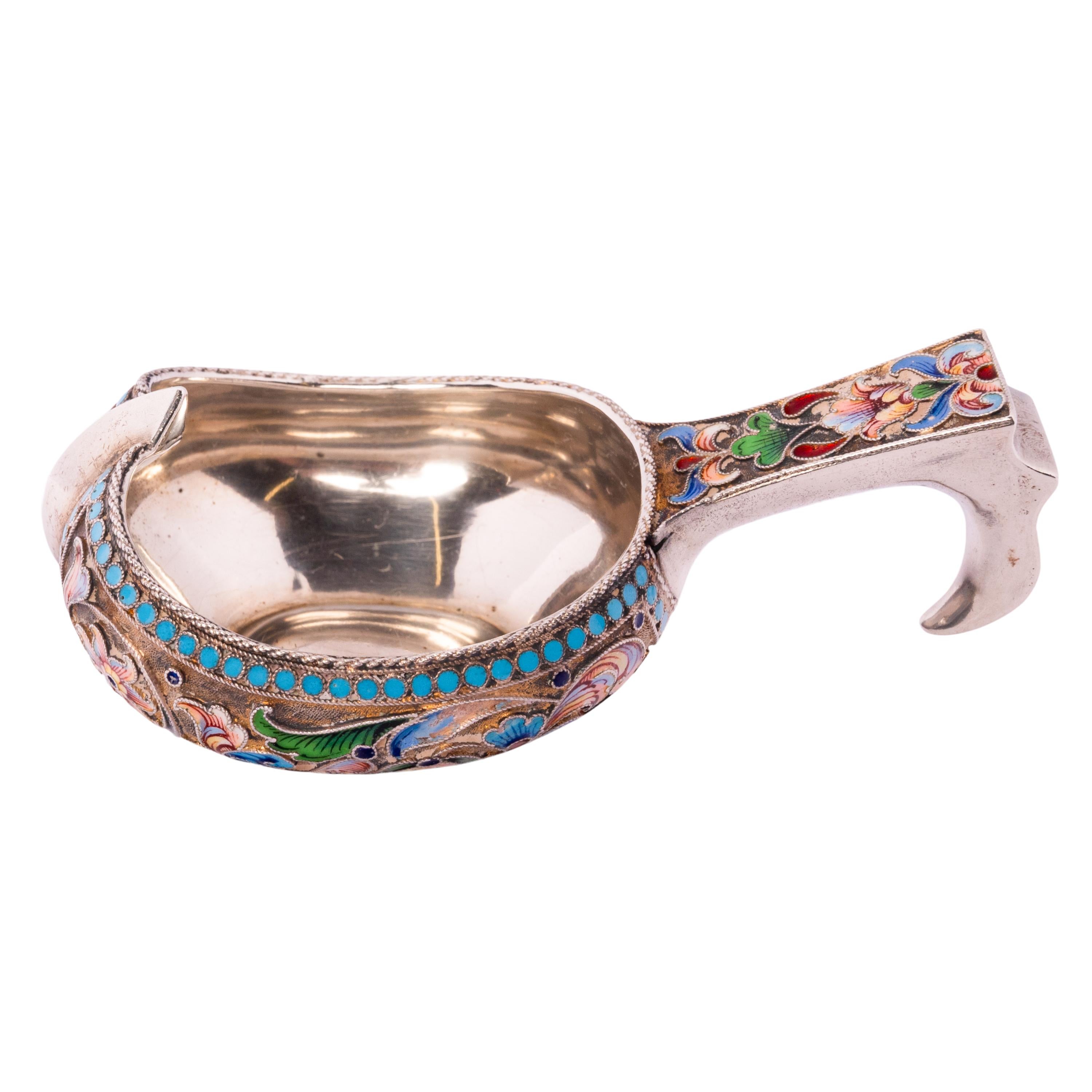 Antiker kaiserlich-russischer Silber vergoldeter Cloisonné Kovsh Nikolay Strulev Moskau 1908 (Art nouveau) im Angebot