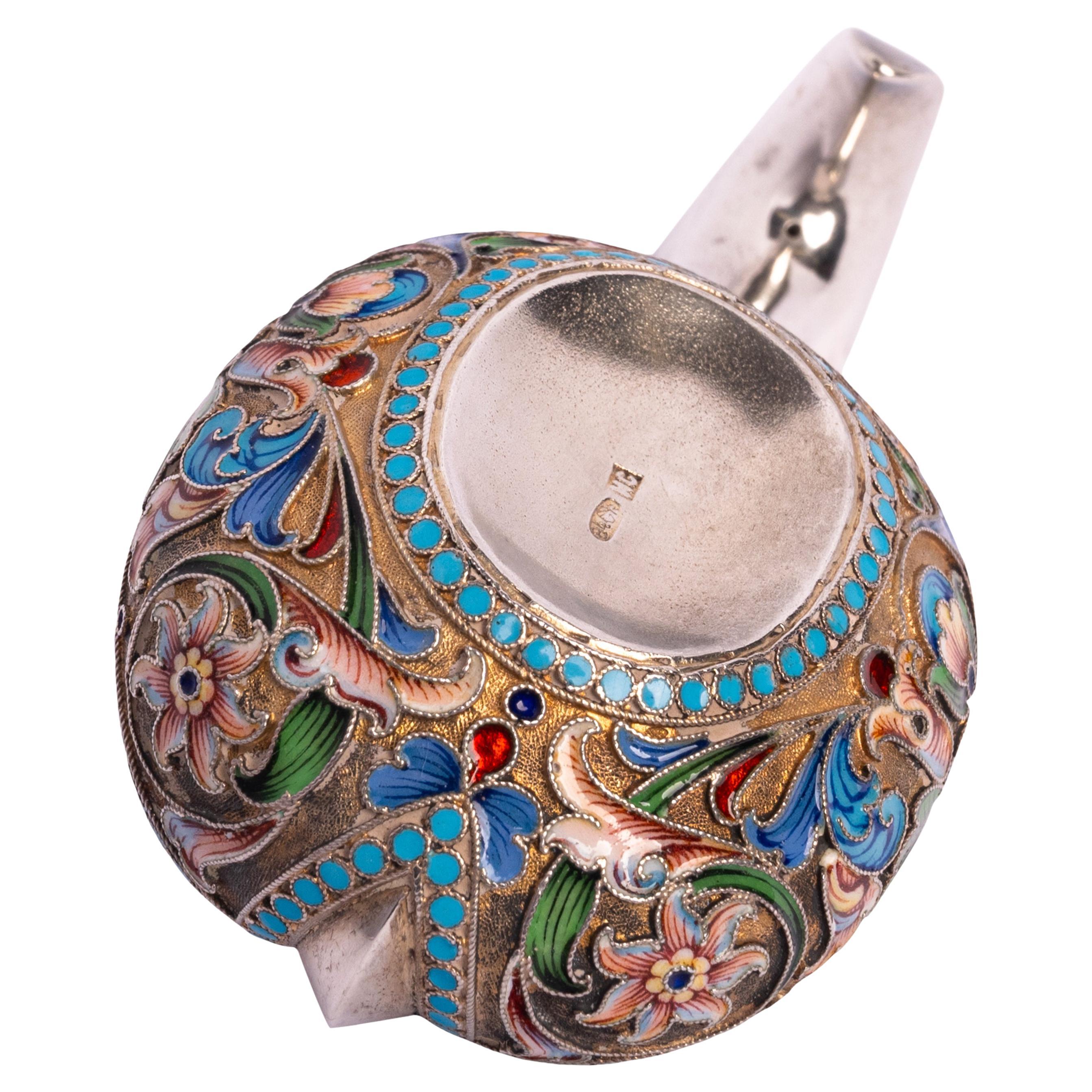 Antiker kaiserlich-russischer Silber vergoldeter Cloisonné Kovsh Nikolay Strulev Moskau 1908 im Angebot 3