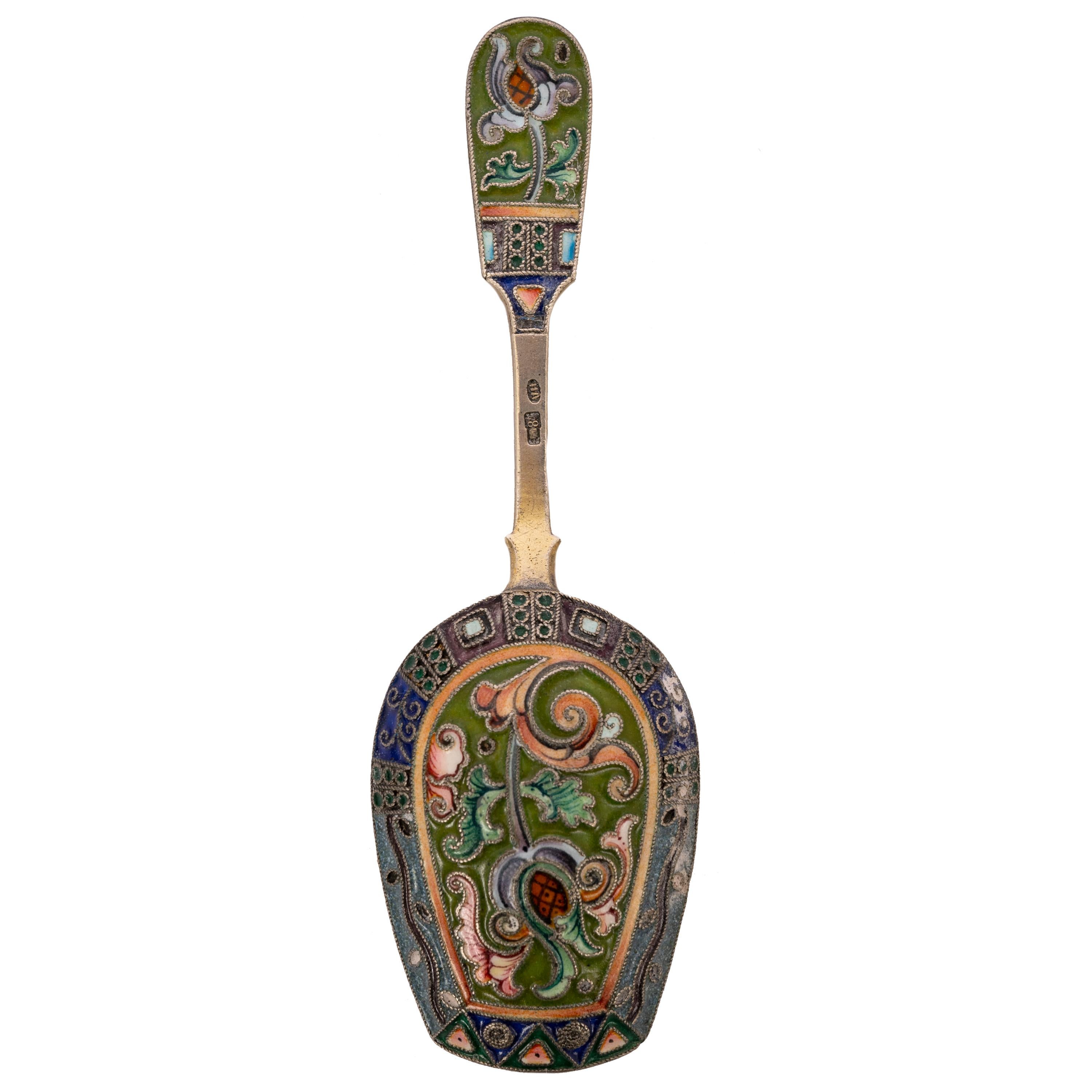 A good antique Imperial Russian silver gilt cloisonné enamel tea caddy spoon, Moscow, circa 1908.
The shovel shaped caddy spoon having finely decorated floral cloisonné decoration to the rear of the bowl and the front and rear of the handle and the