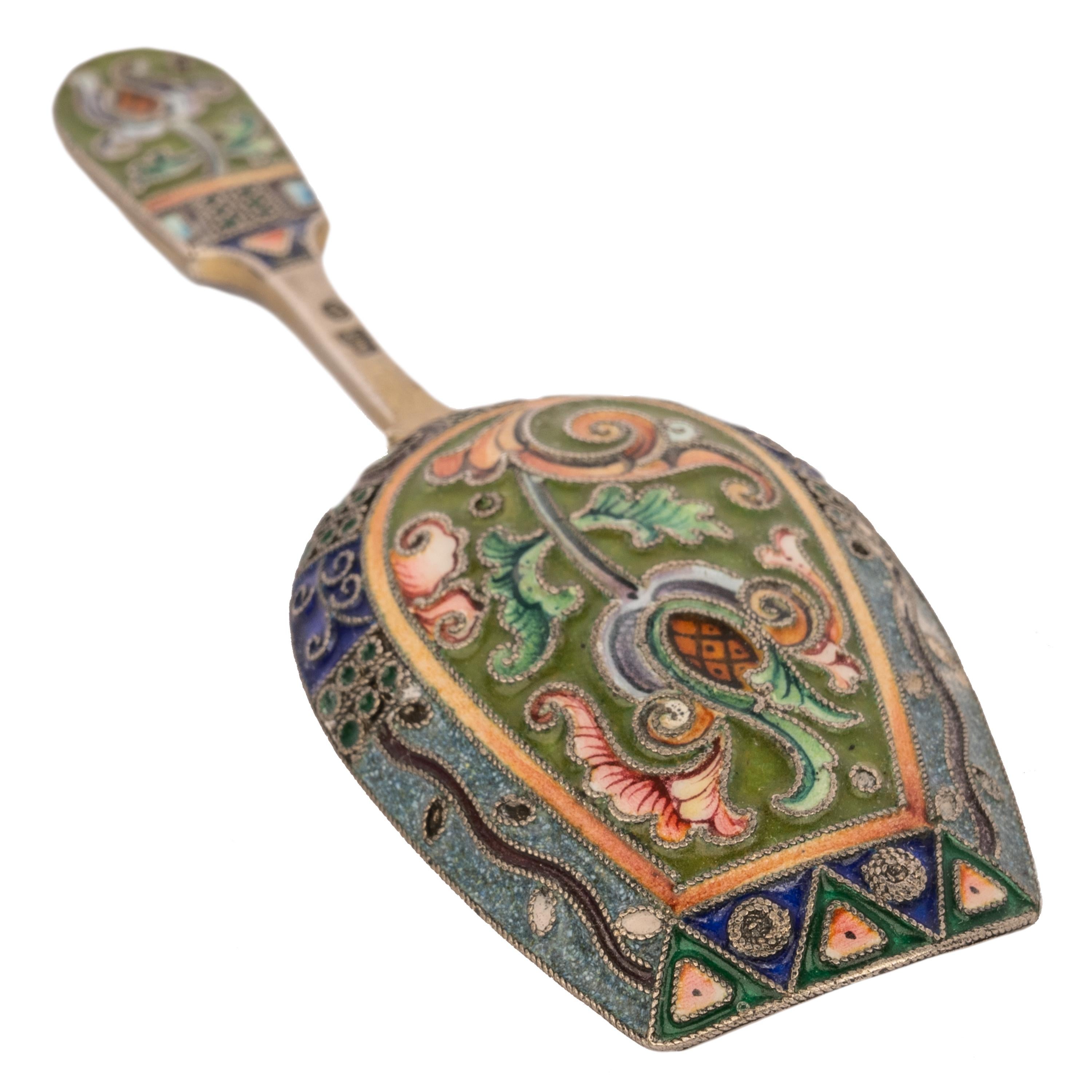 Antique Imperial Russian Silver Gilt Cloisonné Shovel Caddy Spoon Moscow, 1908 In Good Condition For Sale In Portland, OR