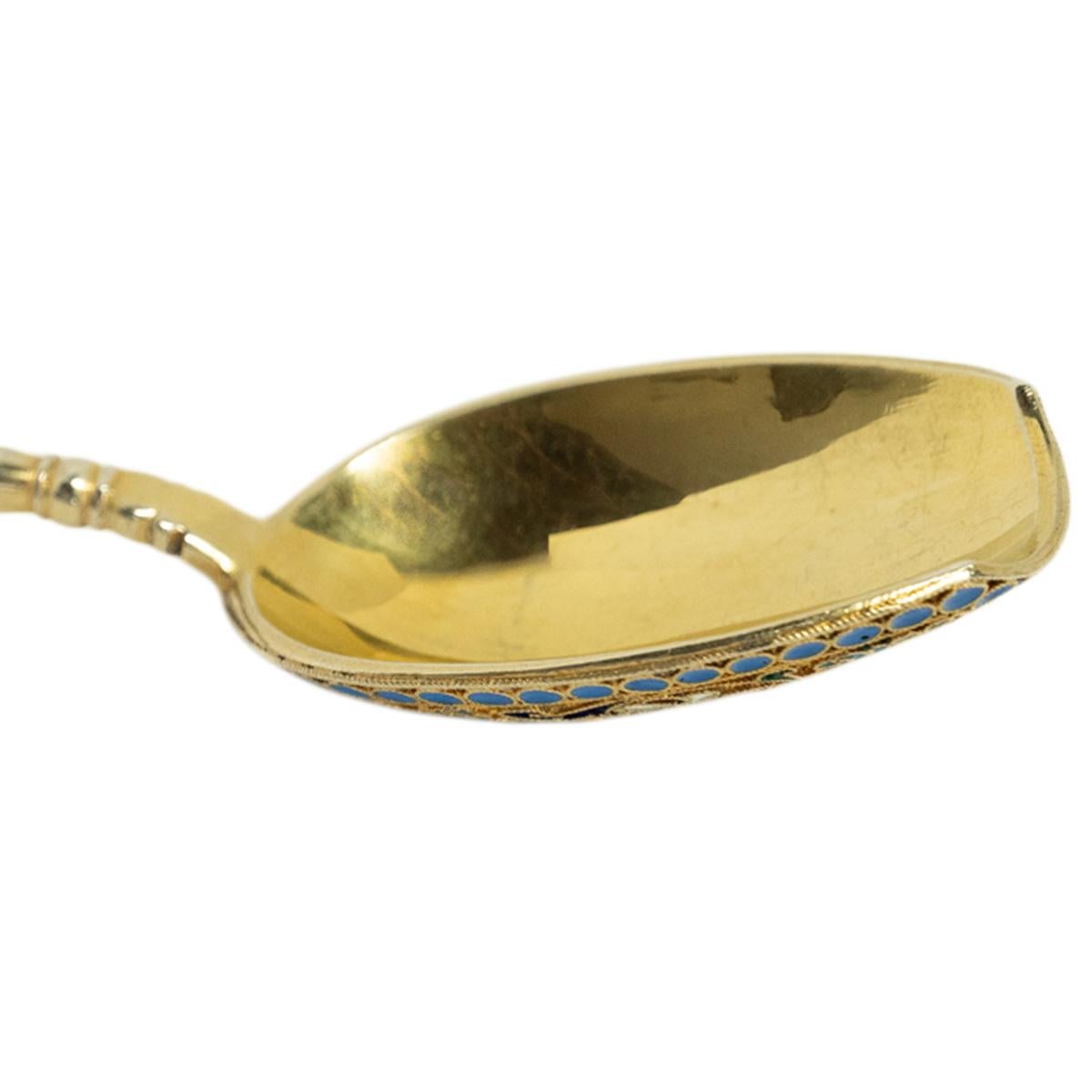 Cuchara de té imperial rusa antigua de plata dorada Cloisonné Moscú 1880 en venta 3