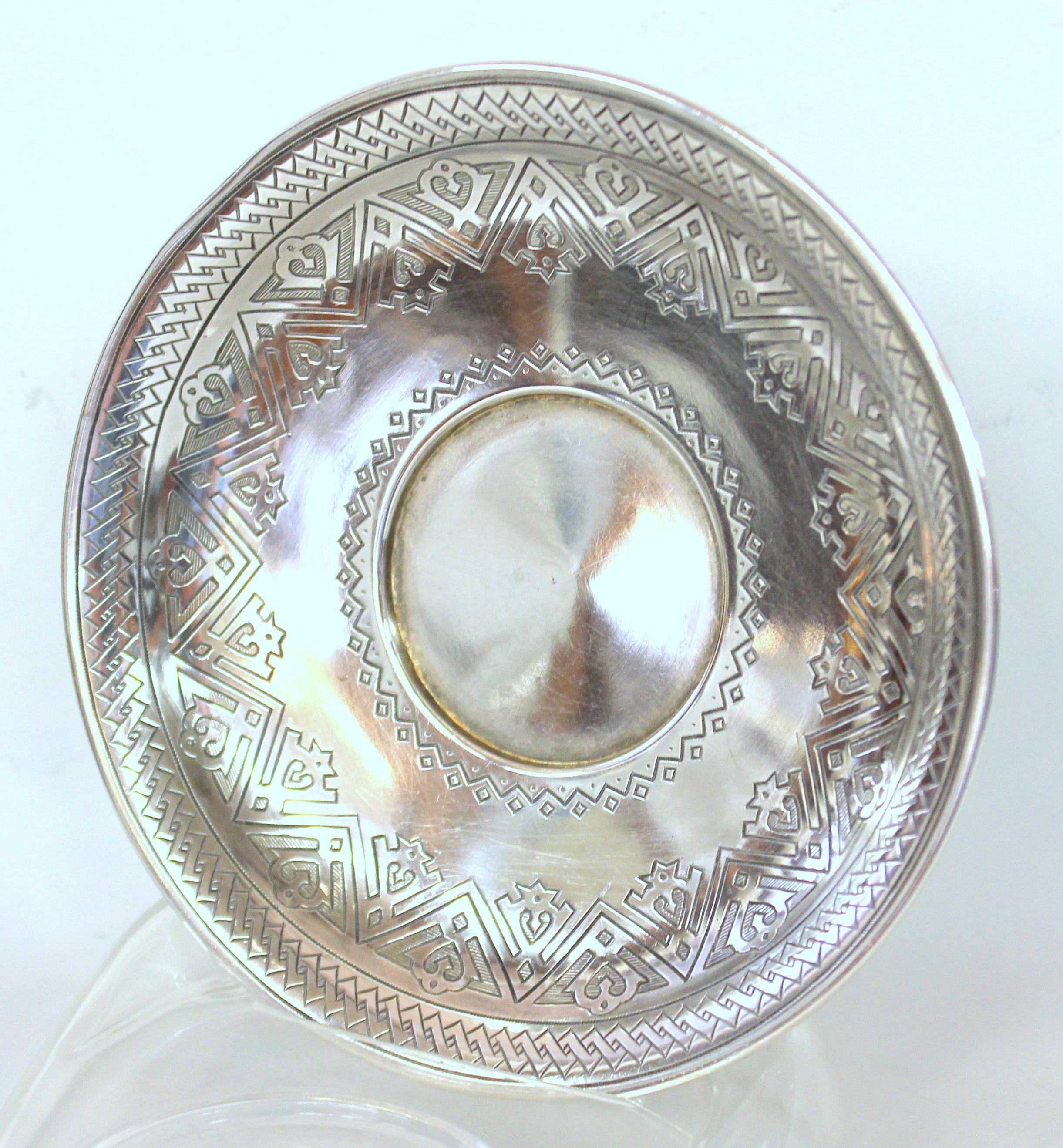 Antique Imperial Russian Silver Hand Engraved Cup and Saucer, Aleksandr Fuld For Sale 5