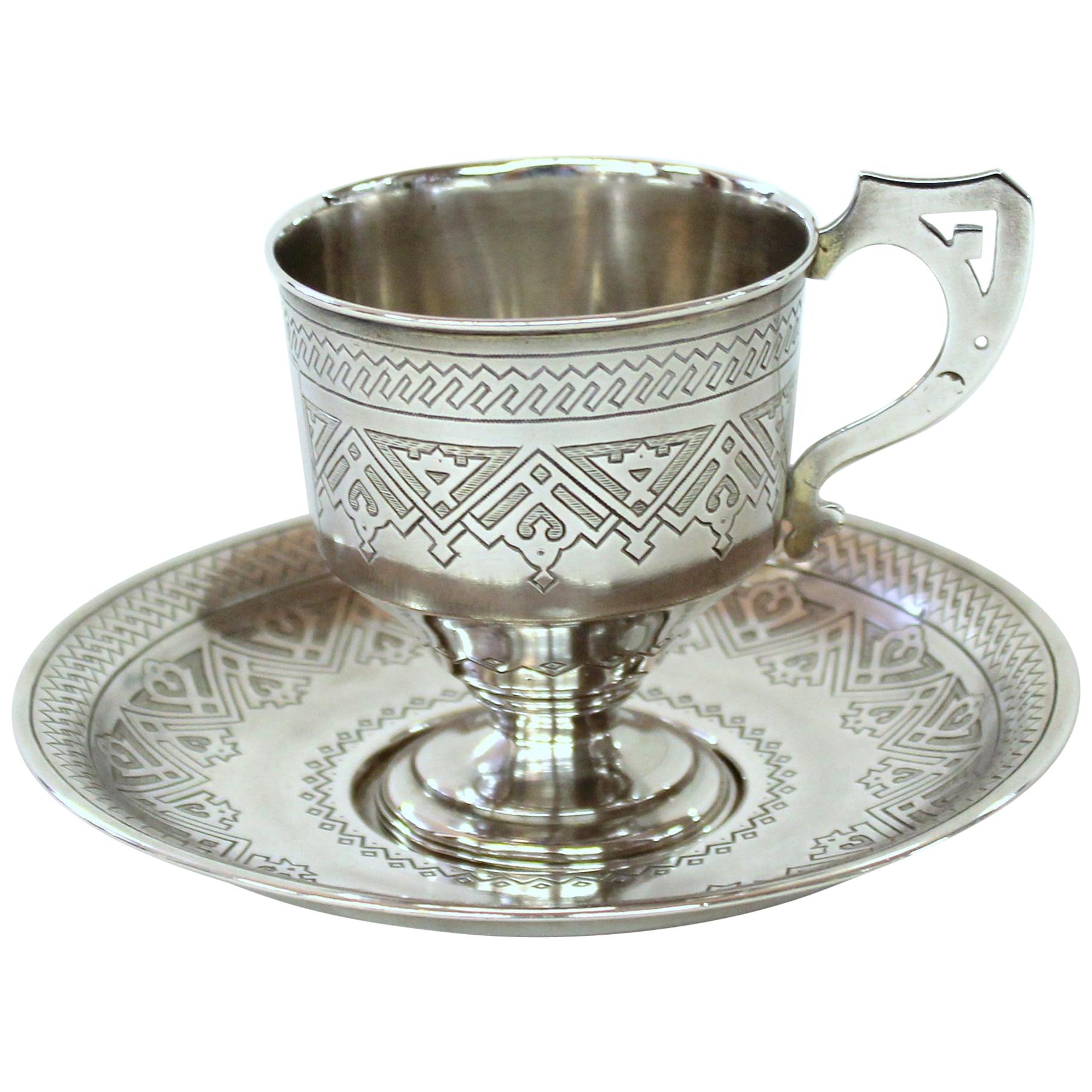 Antigua taza y platillo imperiales rusos de plata grabados a mano, Aleksandr Fuld