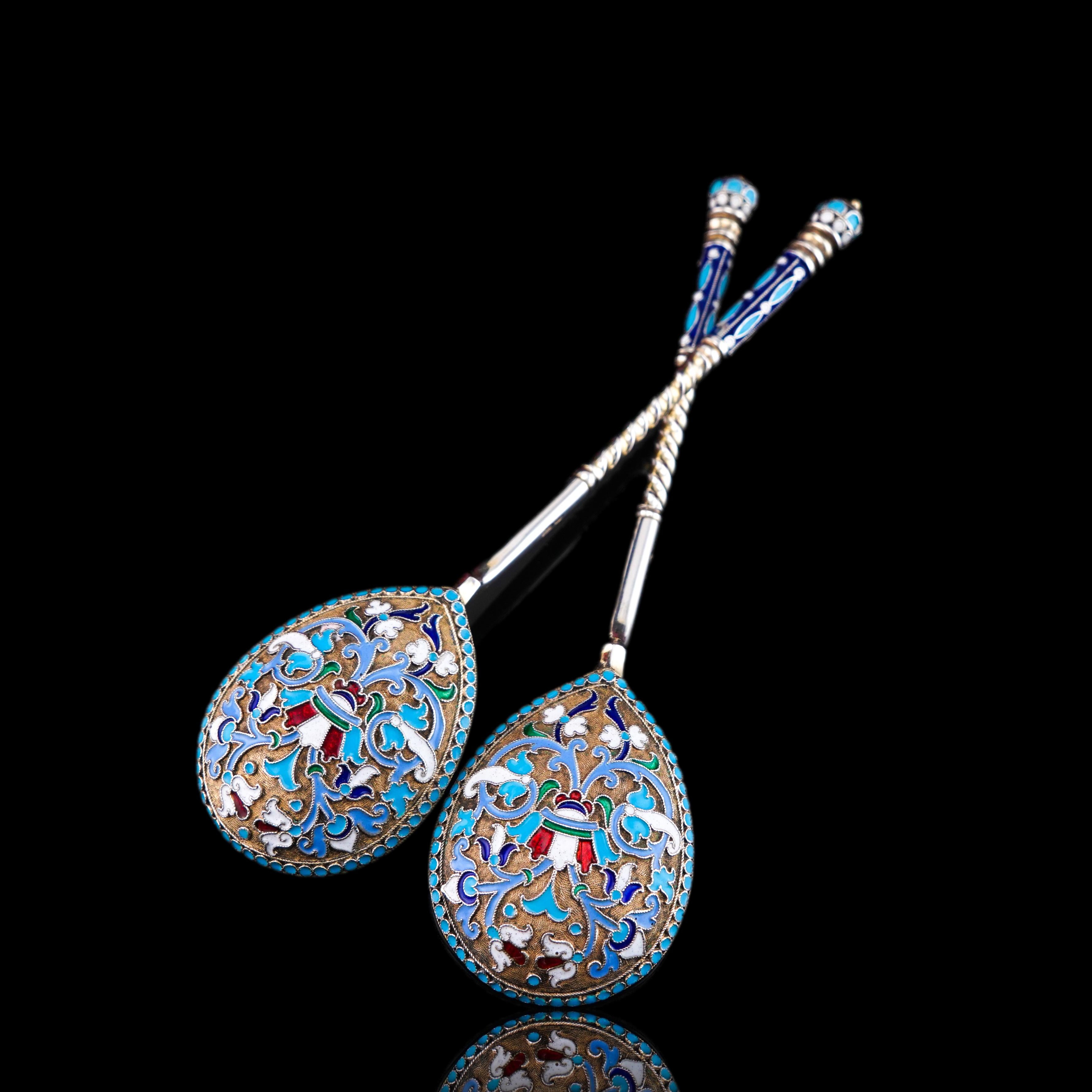 Antique Imperial Russian Solid Silver Spoons with Cloisonne Enamel c.1882 In Good Condition For Sale In London, GB