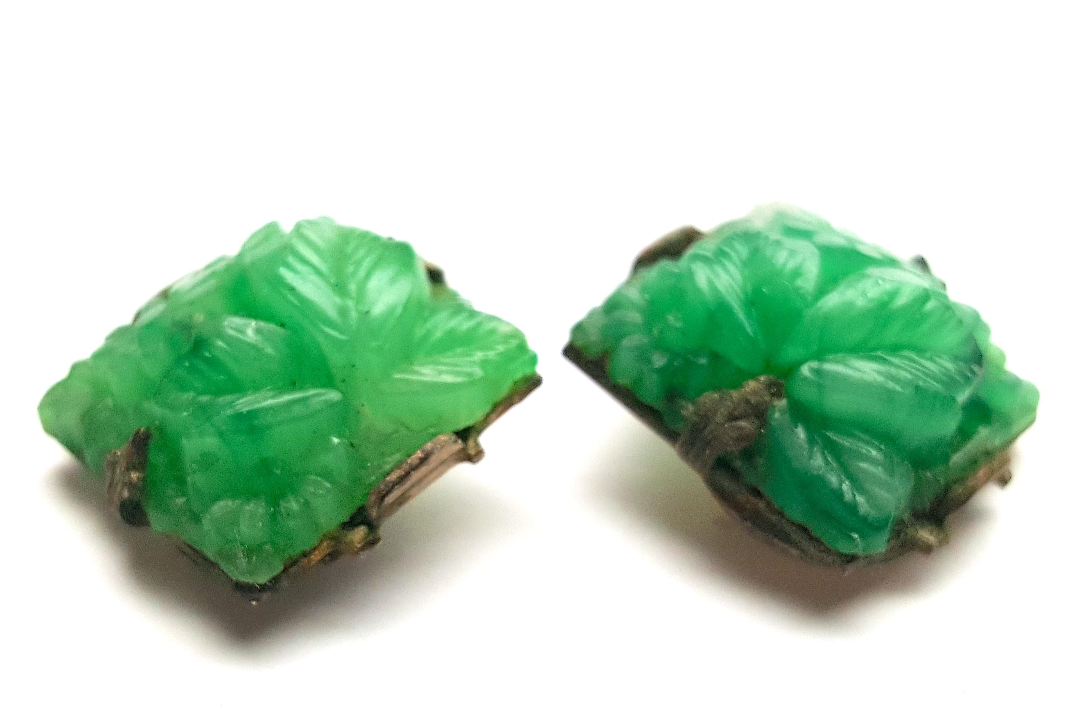 Round Cut Antique ImperialJadeite TranslucentGreen IntricateCarvedFlora 1890sScrewEarrings For Sale