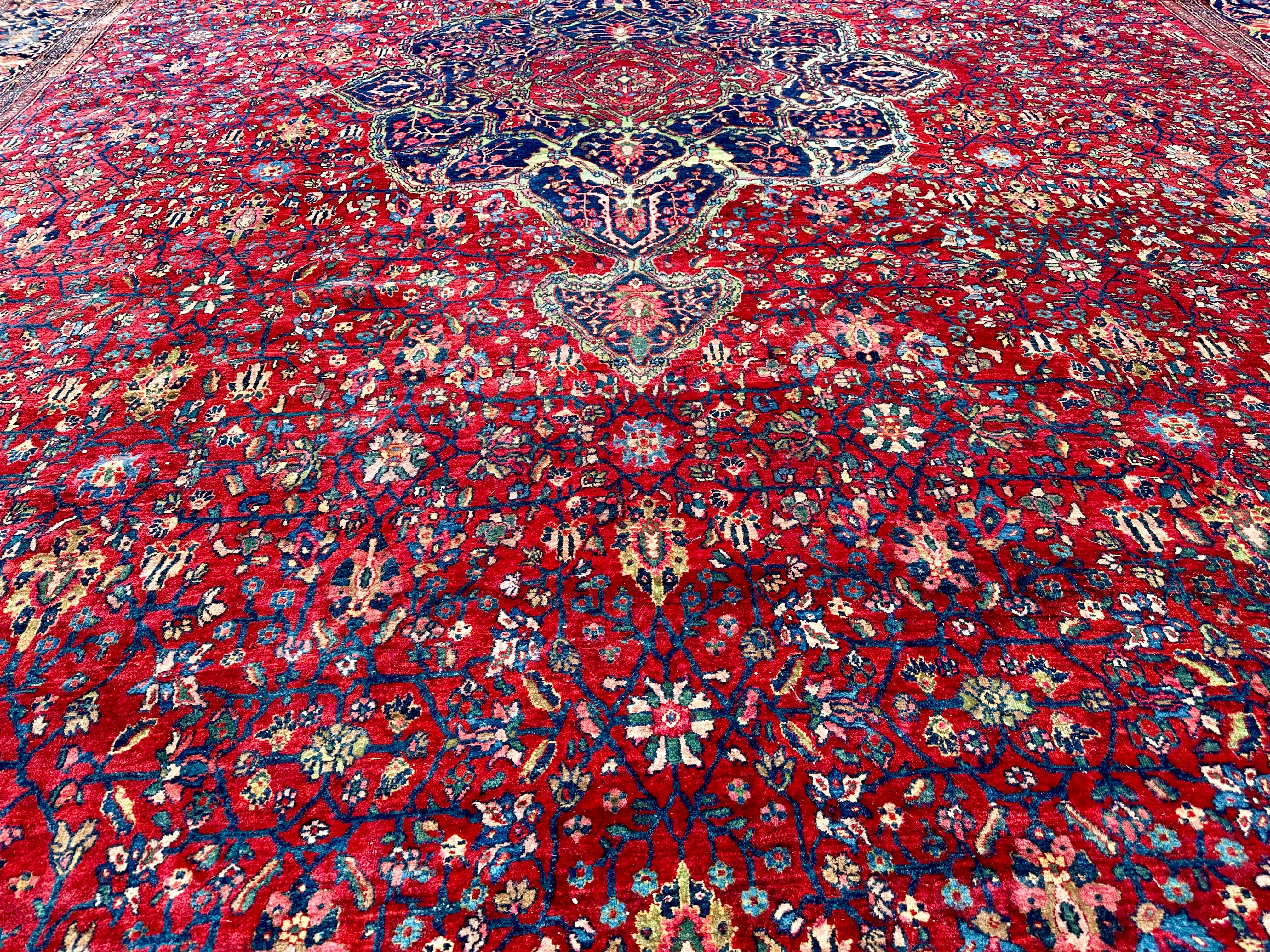 Ancien tapis persan Sarugh Farahan, vers 1900 en vente 8