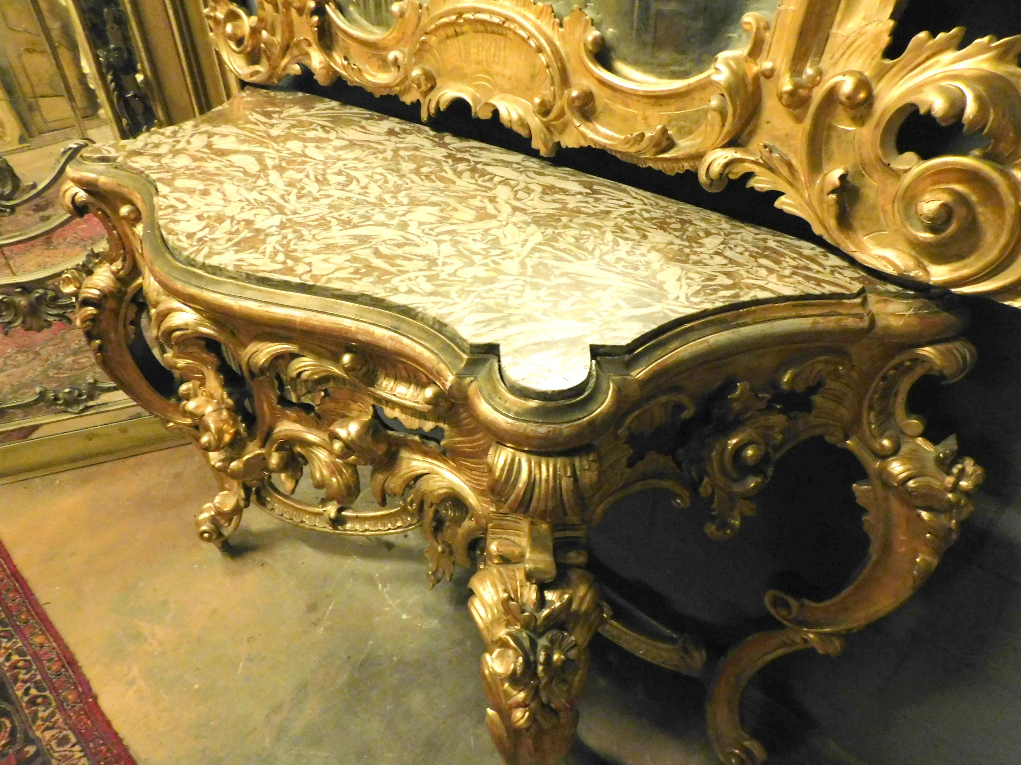 Important miroir console ancien en bois doré, Naples, « Italie », 1700 en vente 3