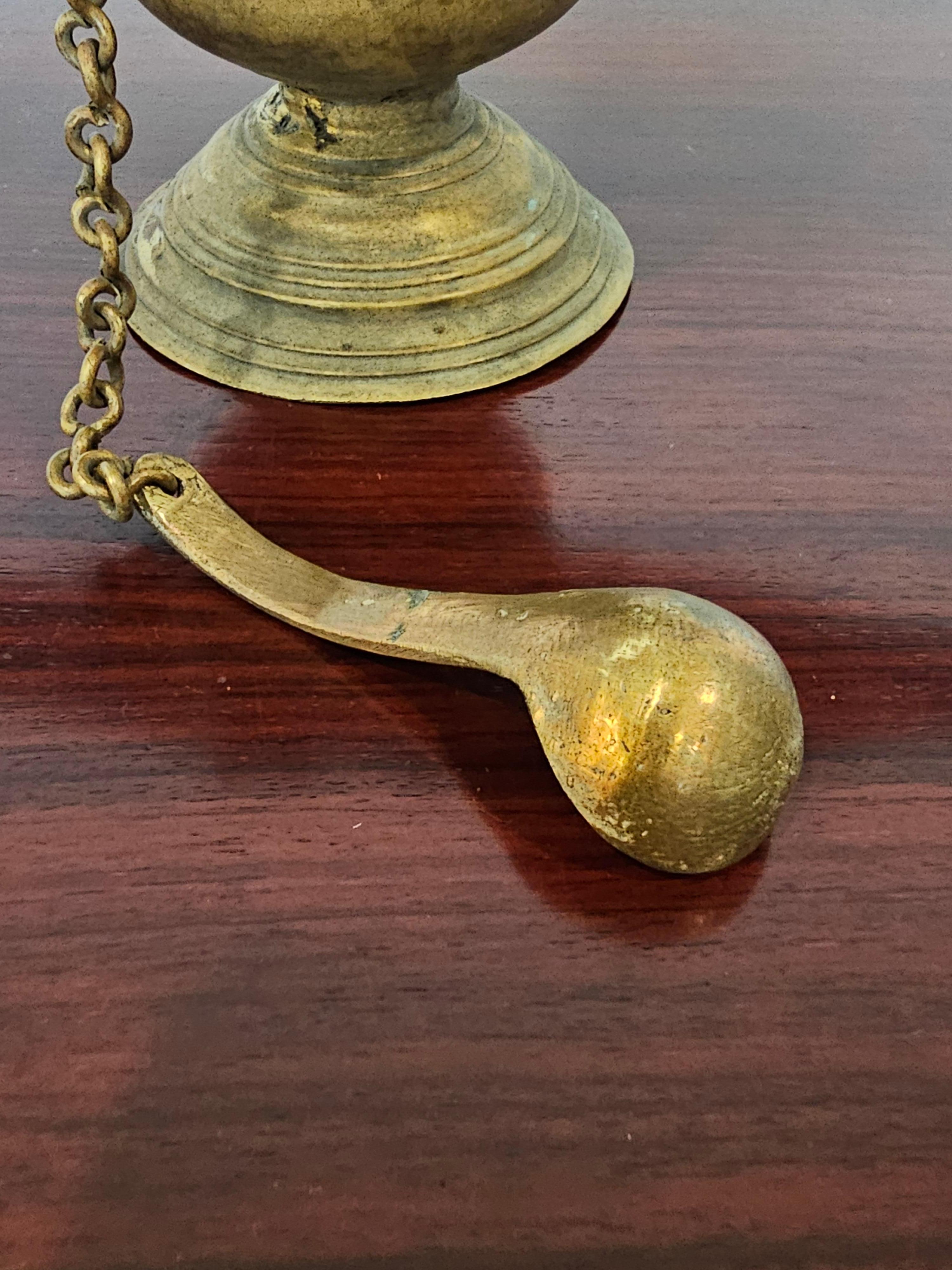 Antique India Patinated Brass Changalvetta Hindu Ritual Oil Lamp with Ladle For Sale 7