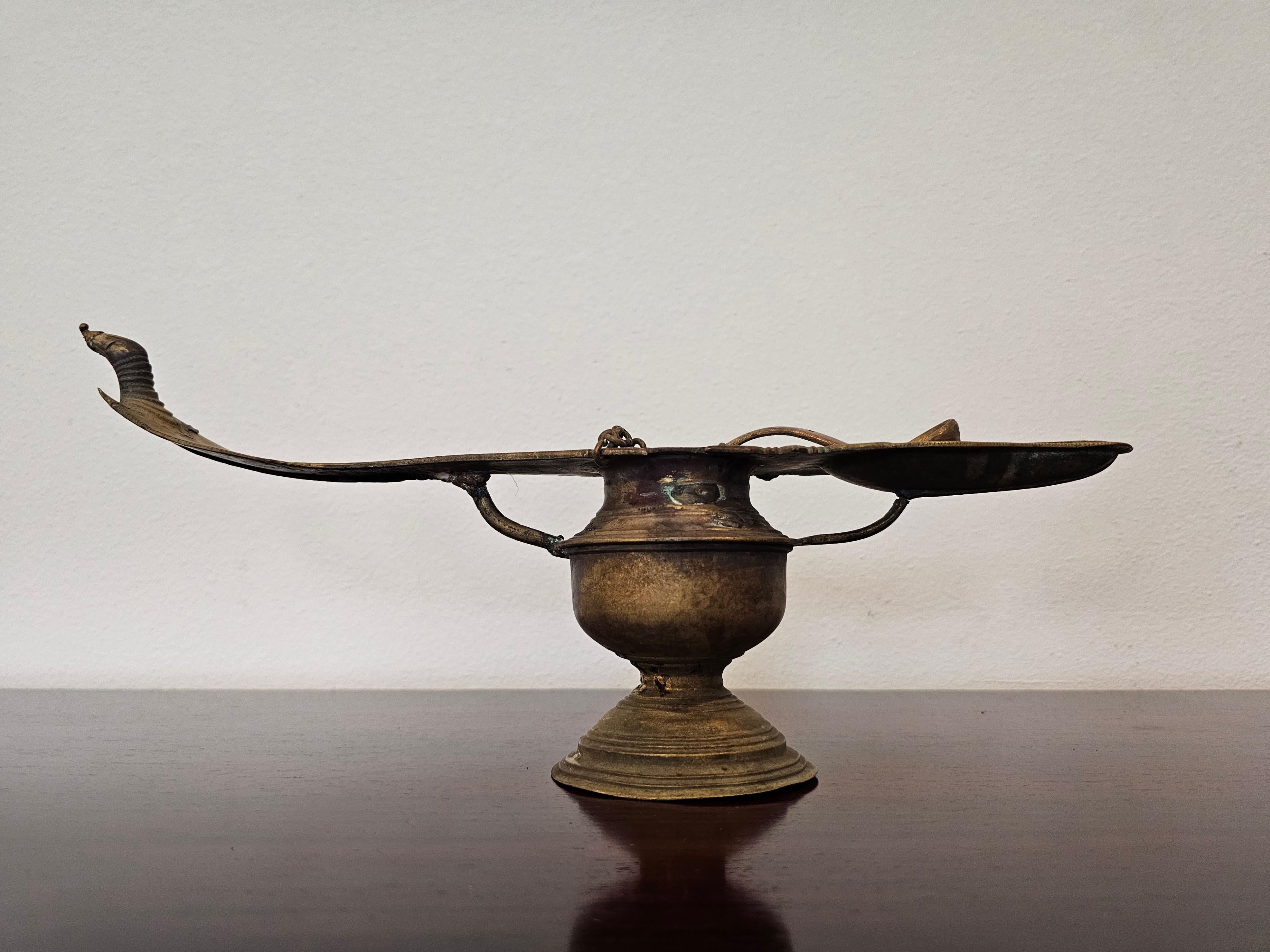 Antique India Patinated Brass Changalvetta Hindu Ritual Oil Lamp with Ladle For Sale 8