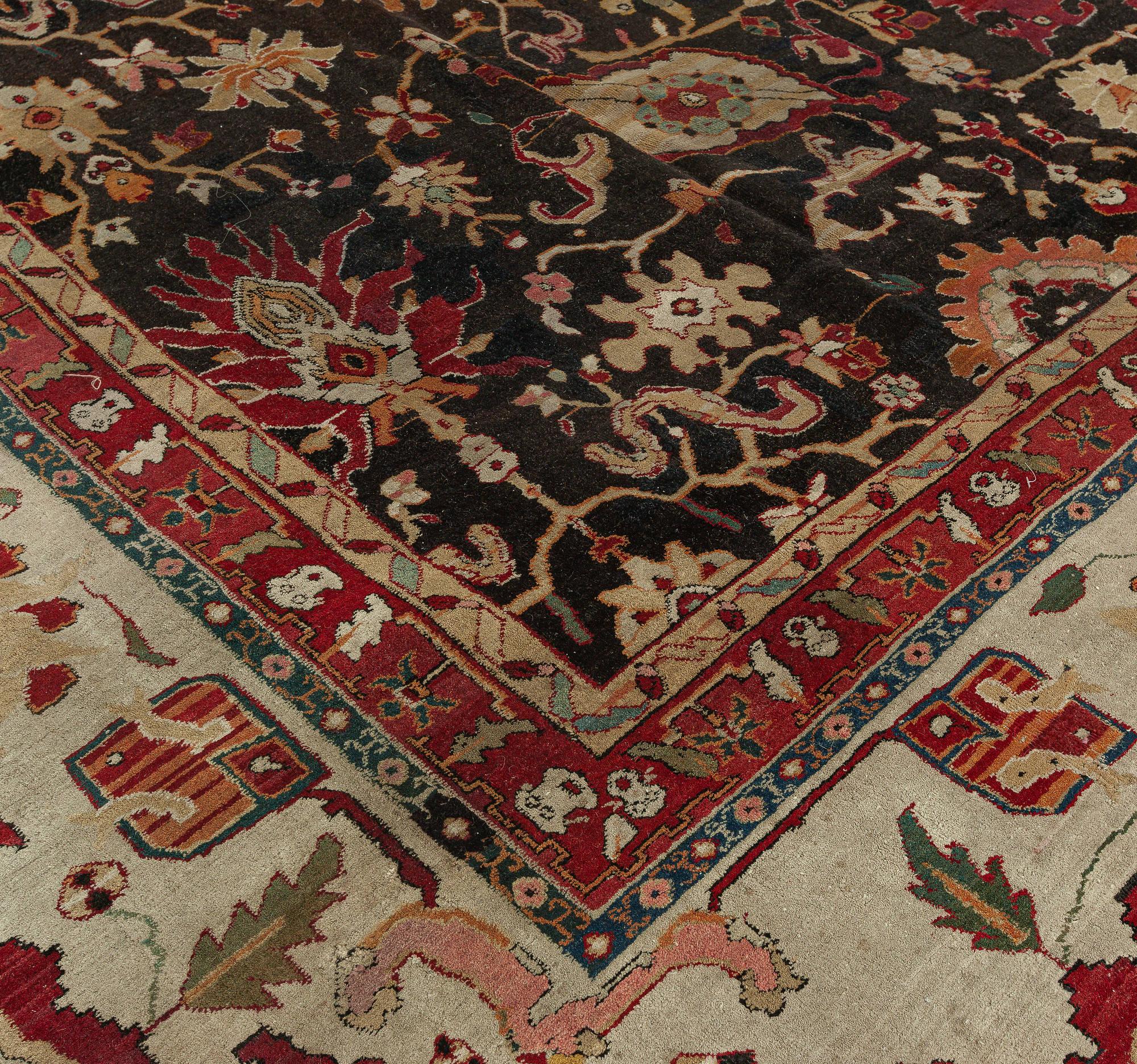 Antique Indian Agra Botanic Handmade Wool Rug In Good Condition For Sale In New York, NY