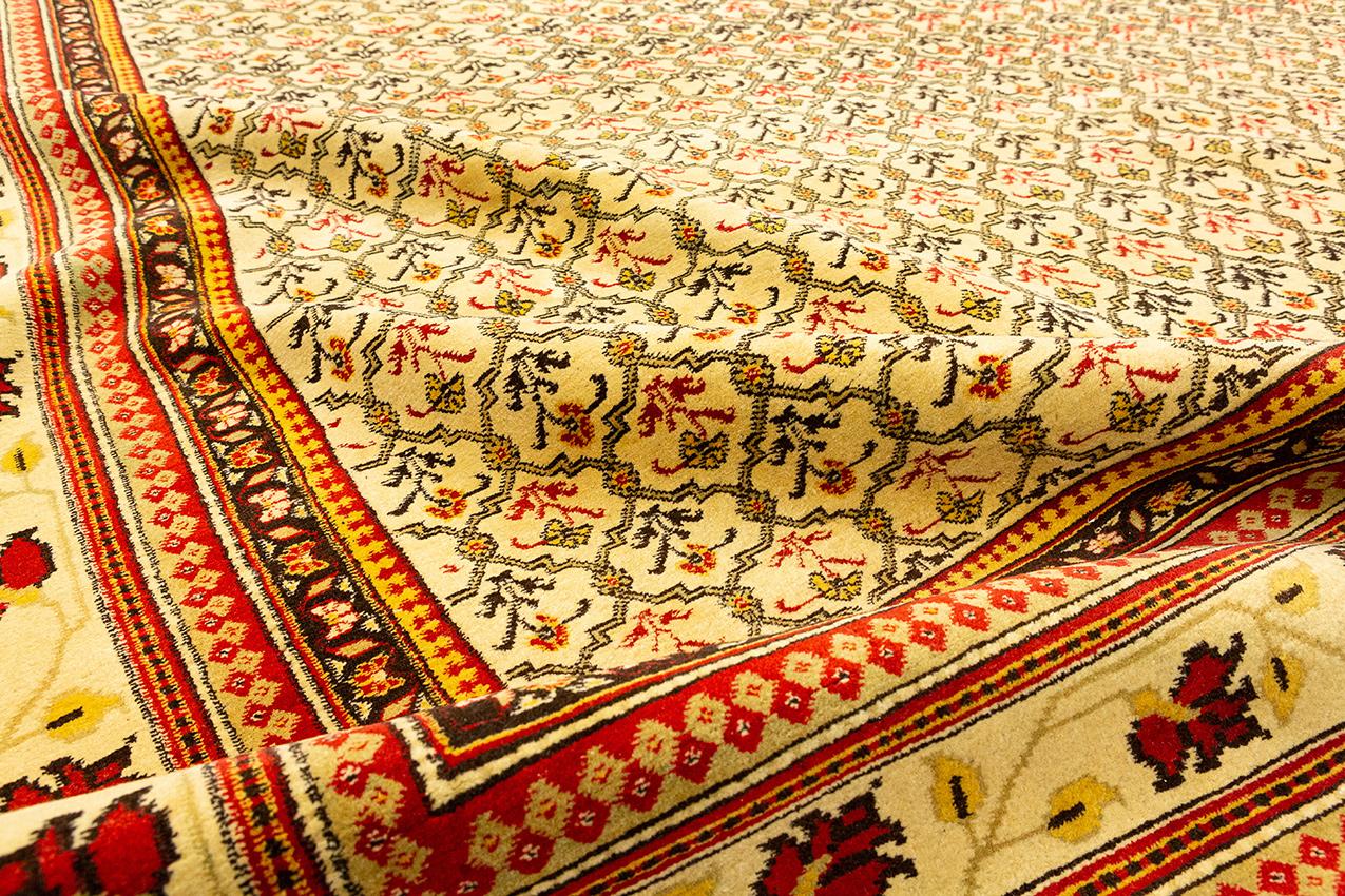 Antiker indischer Agra-Teppich, 19. Jahrhundert im Angebot 4