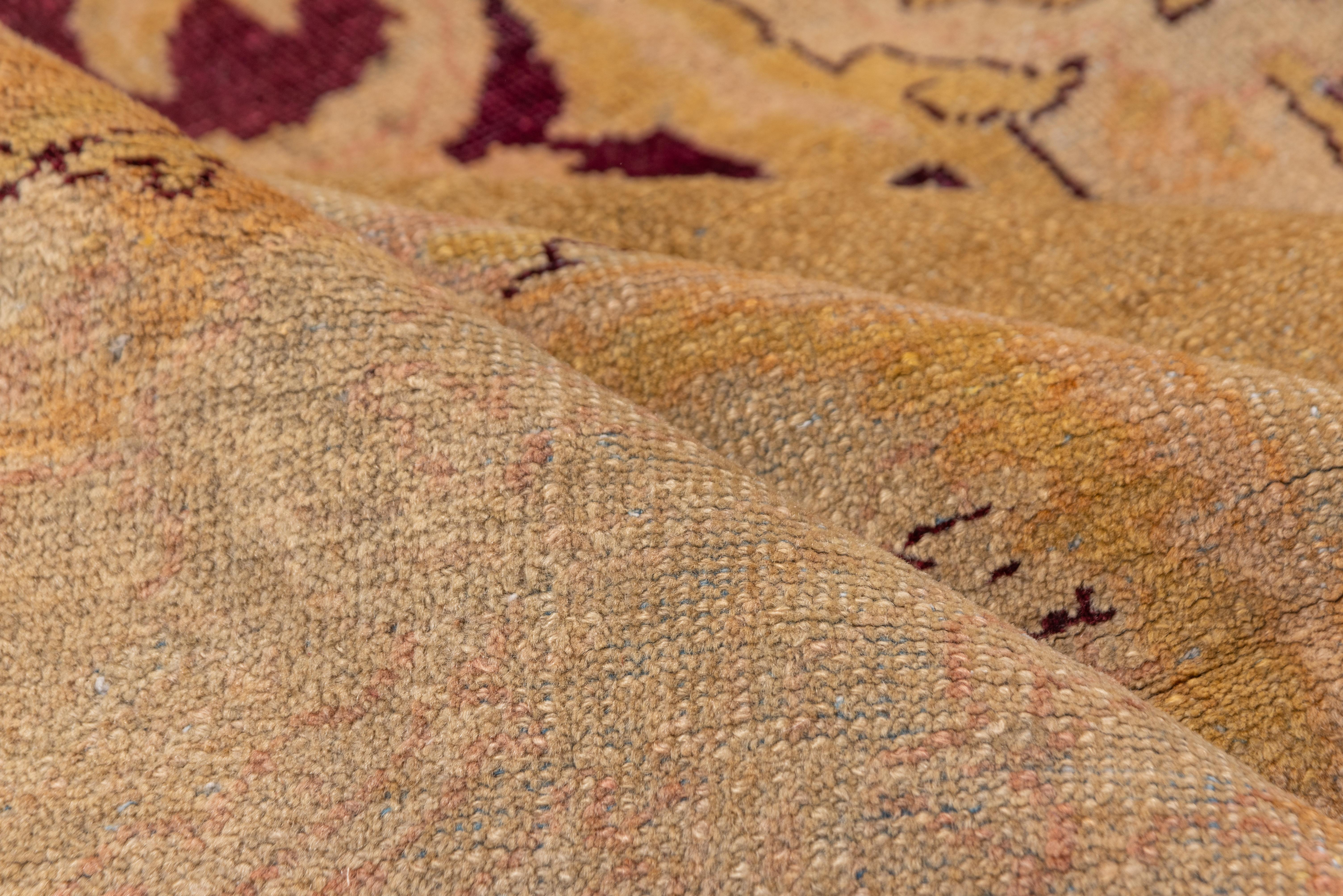 Antiker indischer Agra-Teppich, um 1900 (Indisch) im Angebot