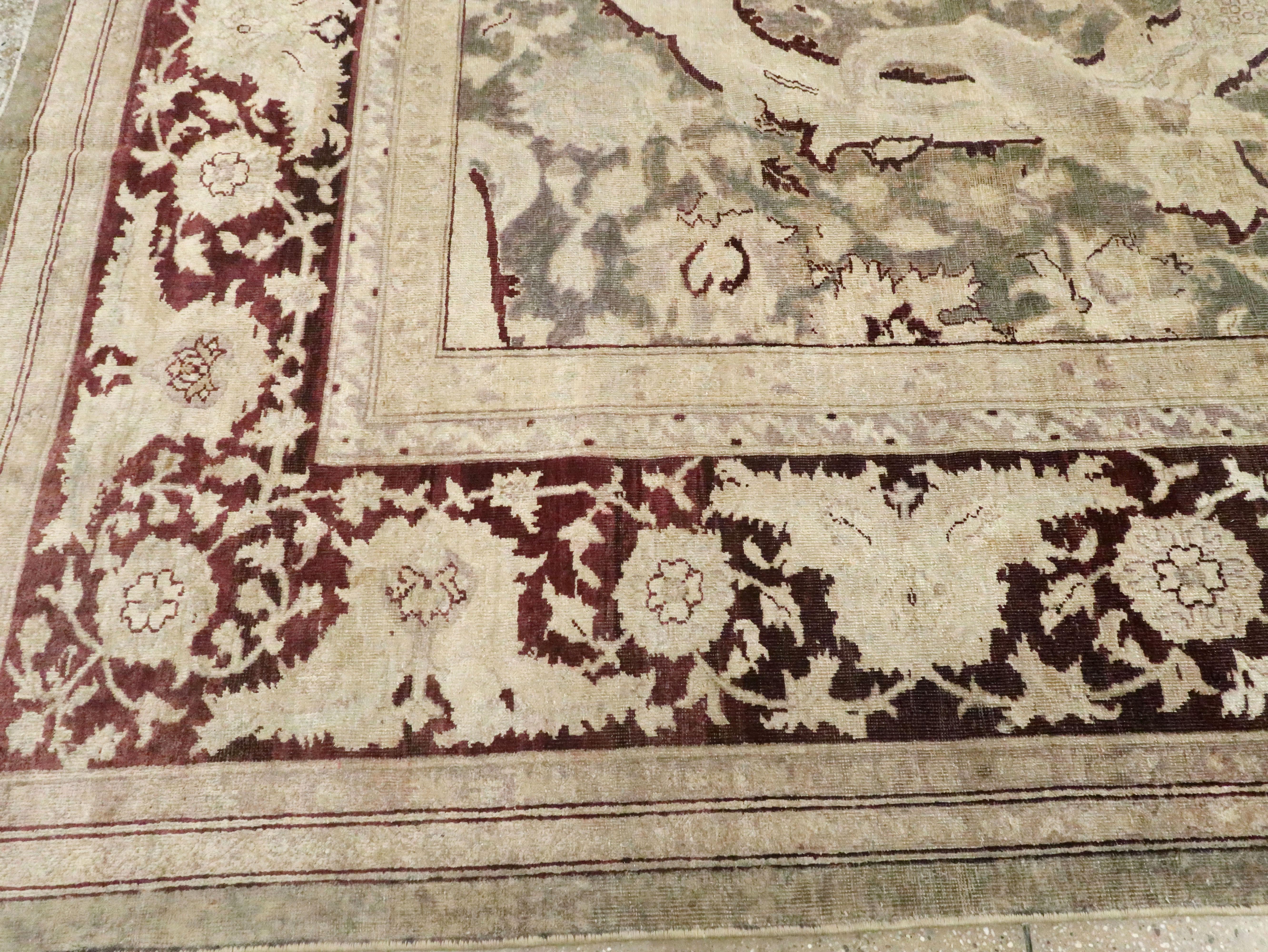 Antiker indischer Agra-Teppich im Angebot 2