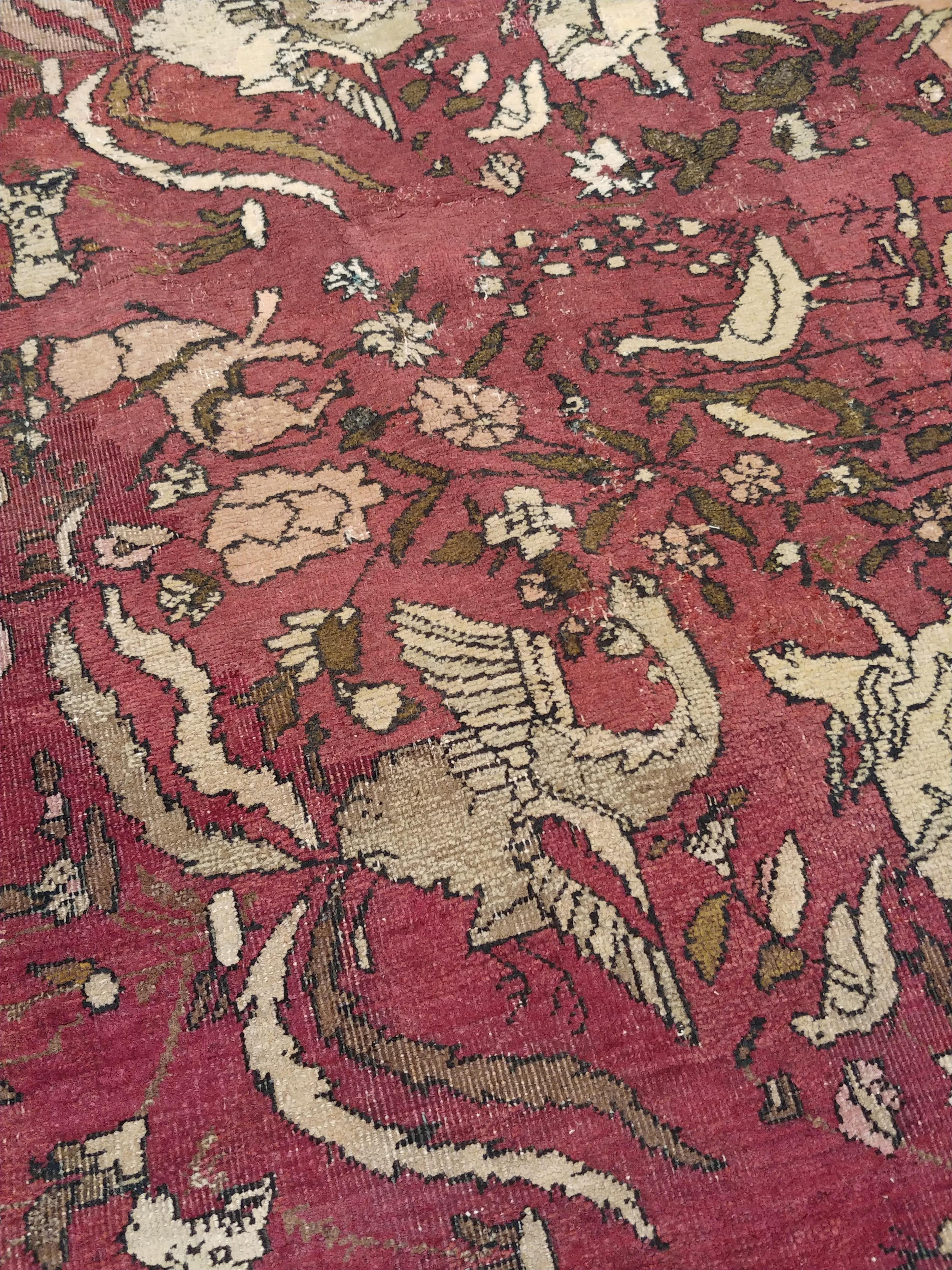 Antike indische Agra Teppiche, Jagdteppiche, Orientteppiche, Rot, Gold, Elfenbein, Braun (Indisch) im Angebot
