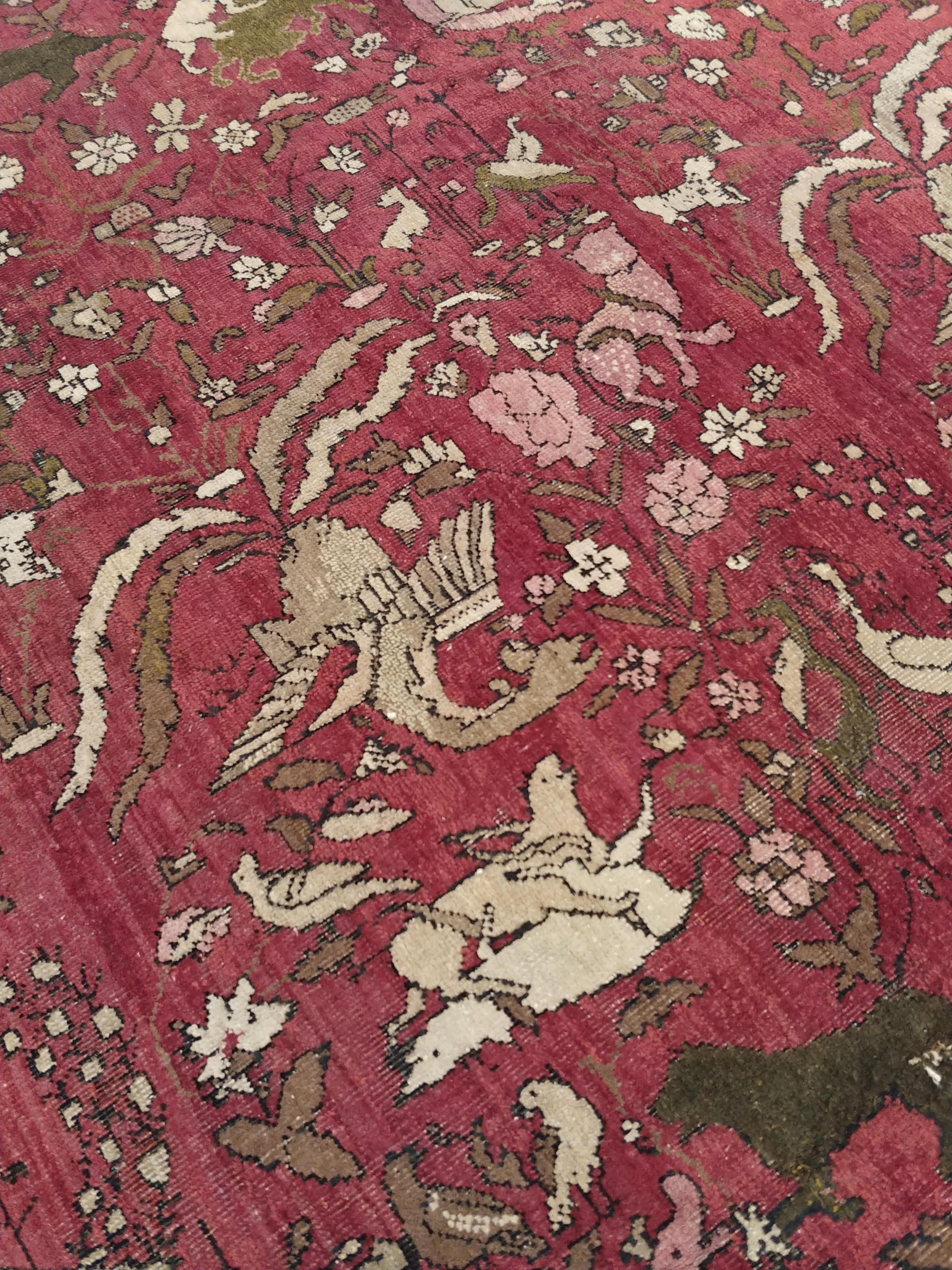 Antike indische Agra Teppiche, Jagdteppiche, Orientteppiche, Rot, Gold, Elfenbein, Braun (Handgeknüpft) im Angebot