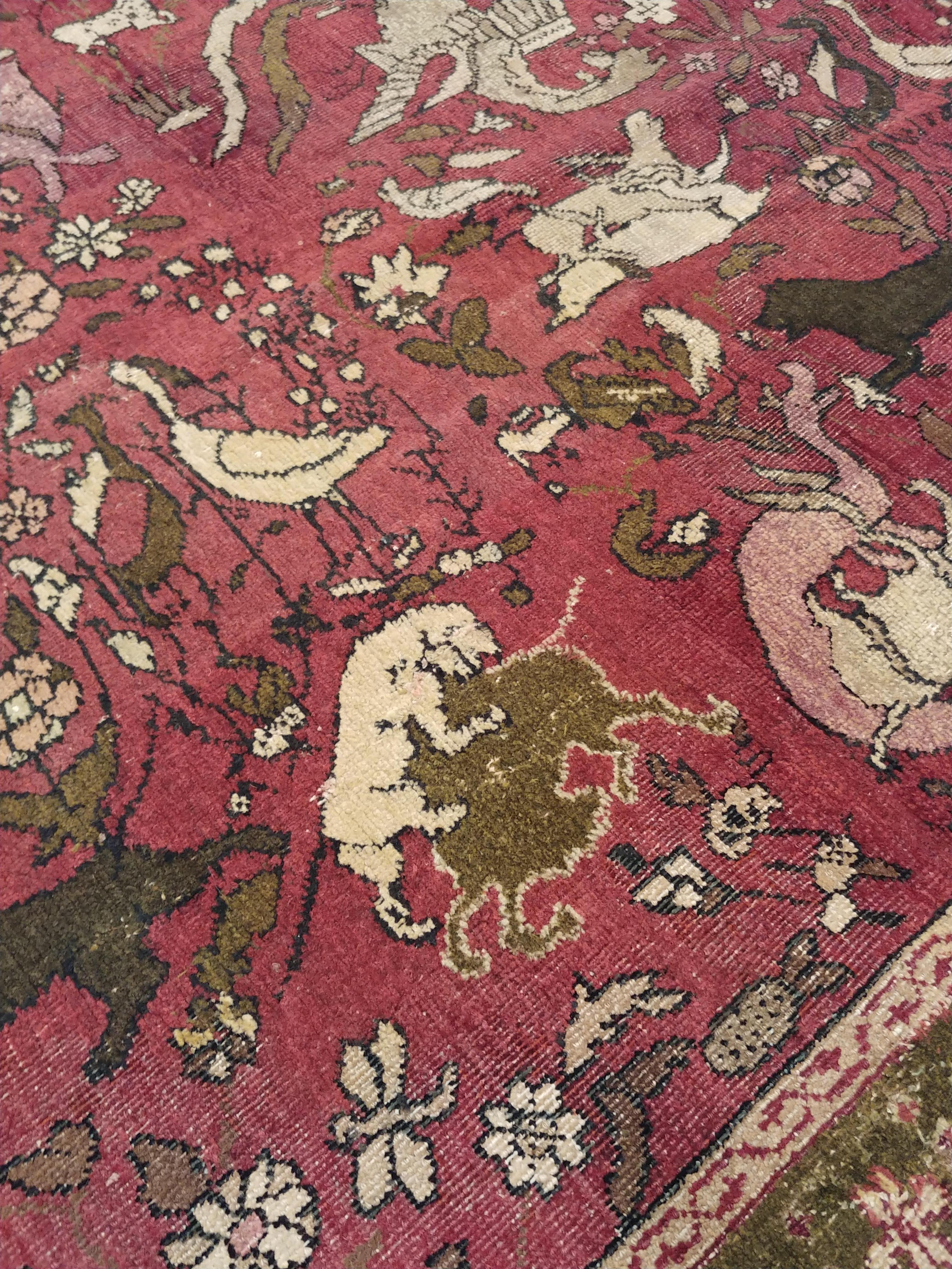 Antike indische Agra Teppiche, Jagdteppiche, Orientteppiche, Rot, Gold, Elfenbein, Braun (19. Jahrhundert) im Angebot