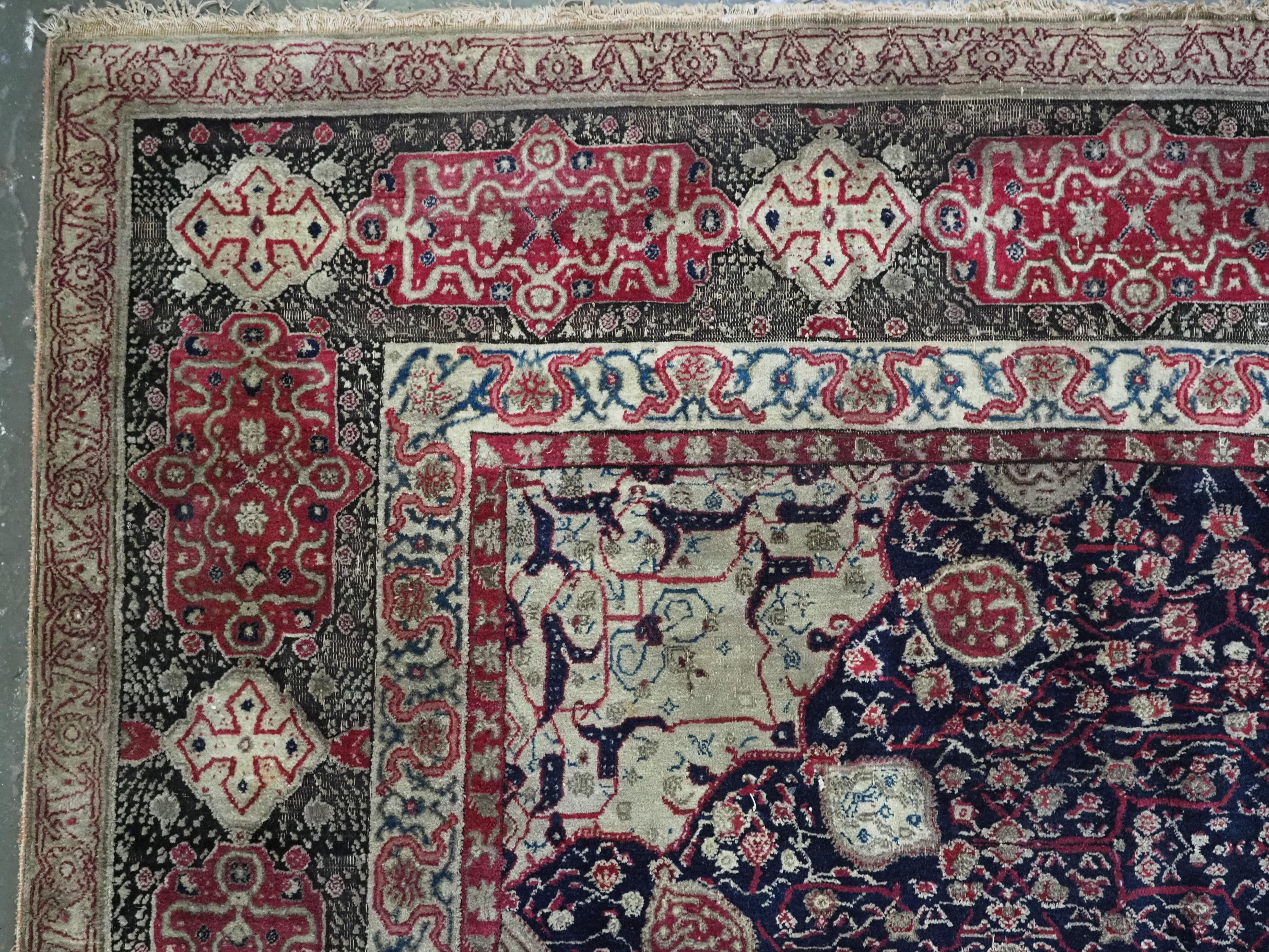 Antique Indian Agra carpet of 'Ardabil' design.  Circa 1880. For Sale 1