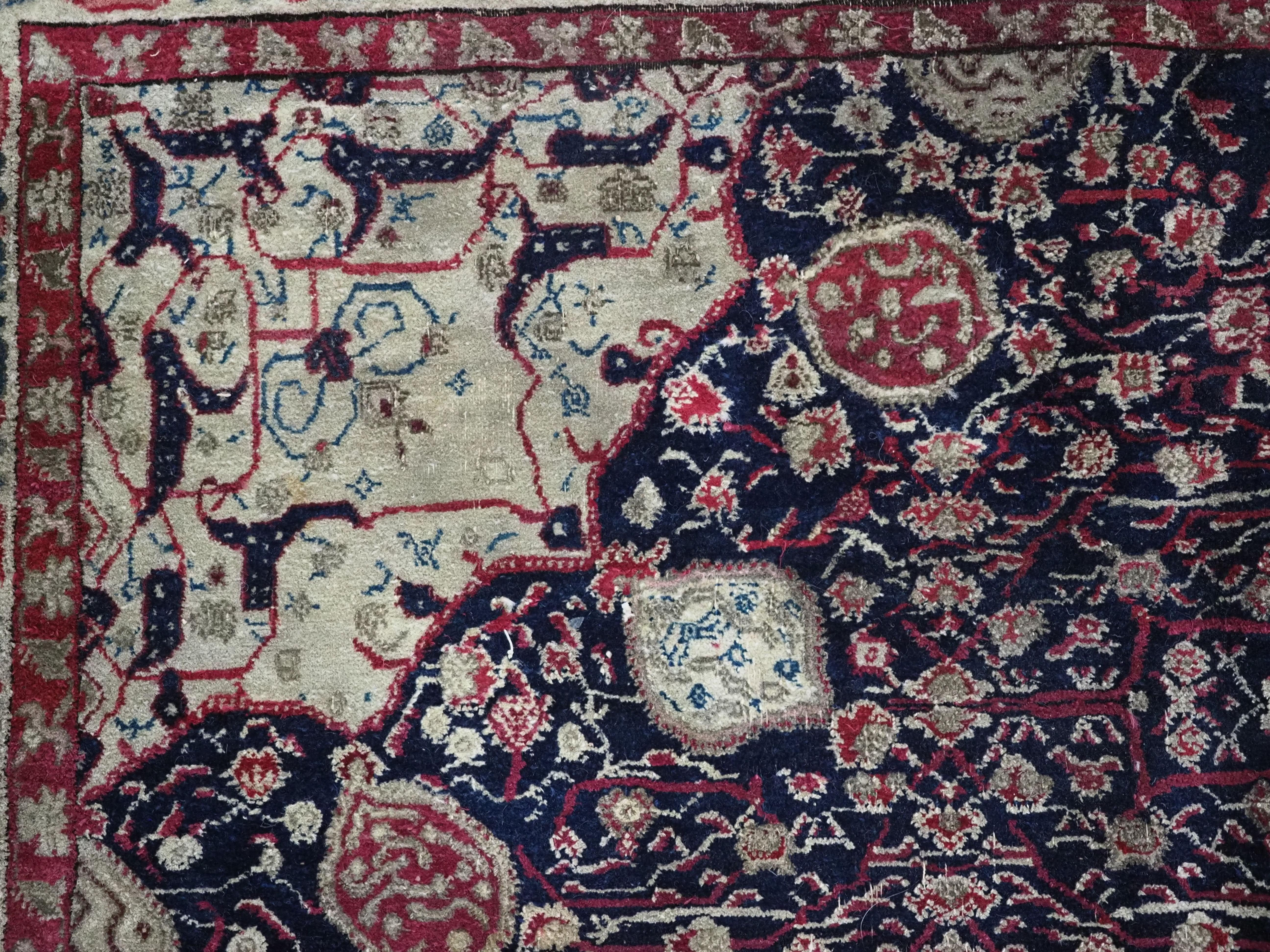 Antique Indian Agra carpet of 'Ardabil' design.  Circa 1880. For Sale 3