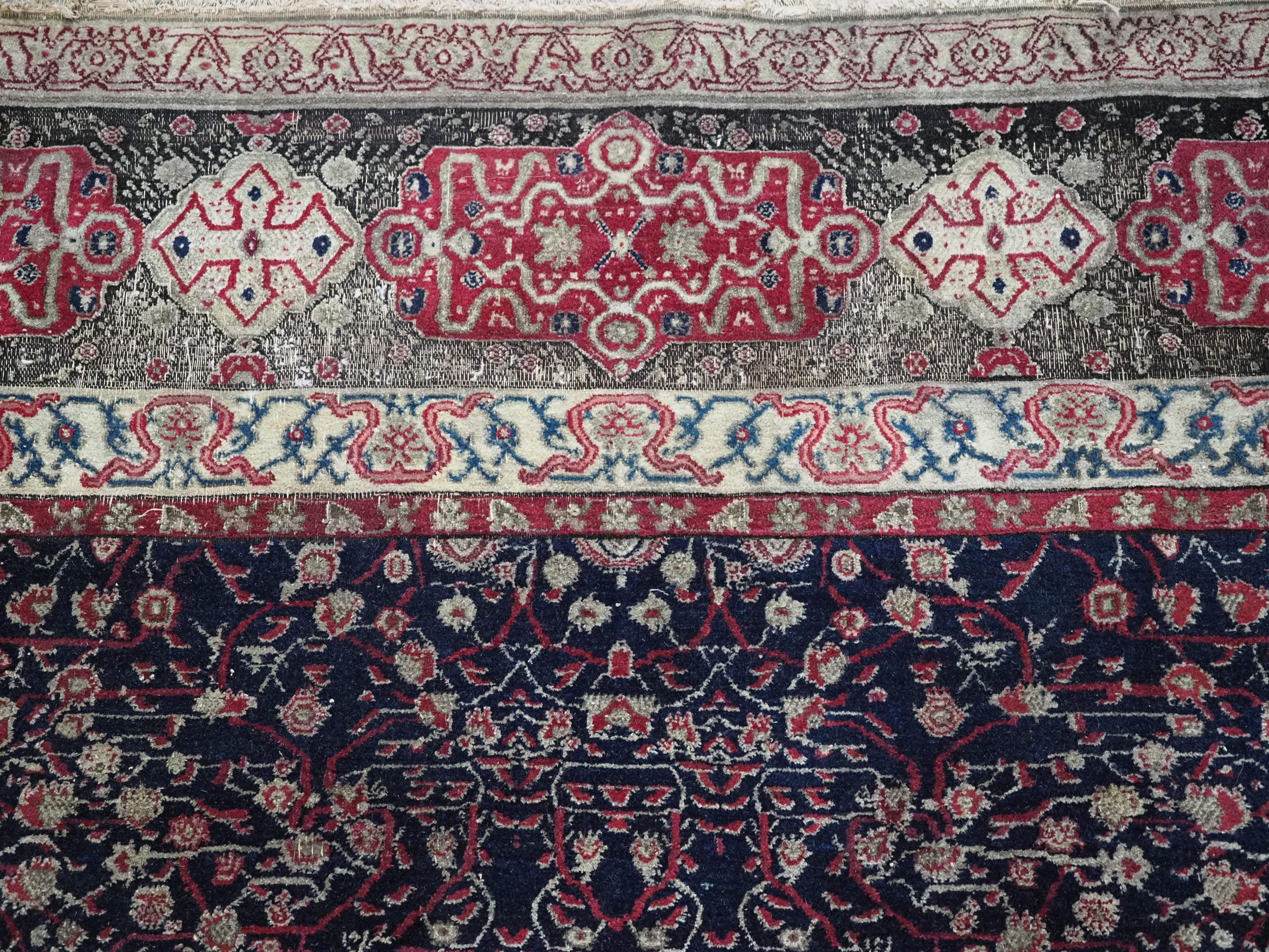 Antique Indian Agra carpet of 'Ardabil' design.  Circa 1880. For Sale 4