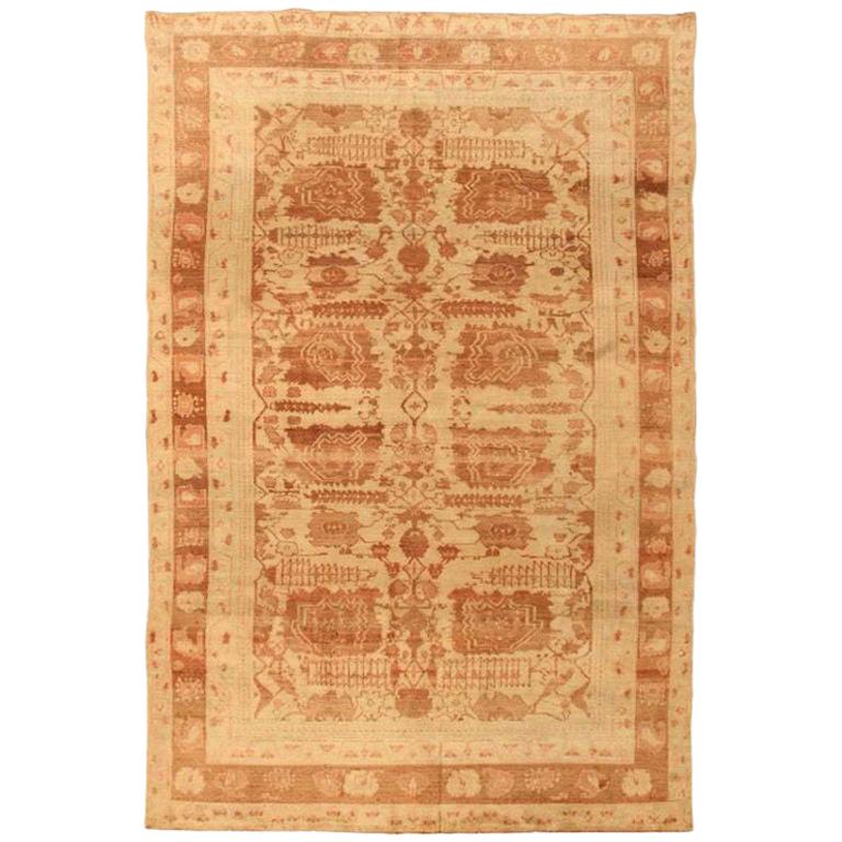 Antique Indian Agra Carpet. Size: 5 ft 10 in x 8 ft 7 in For Sale