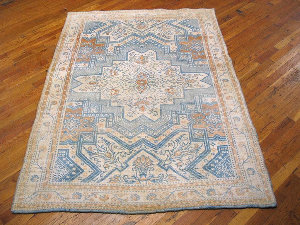 Antique Indian Agra rug, size: 4'3
