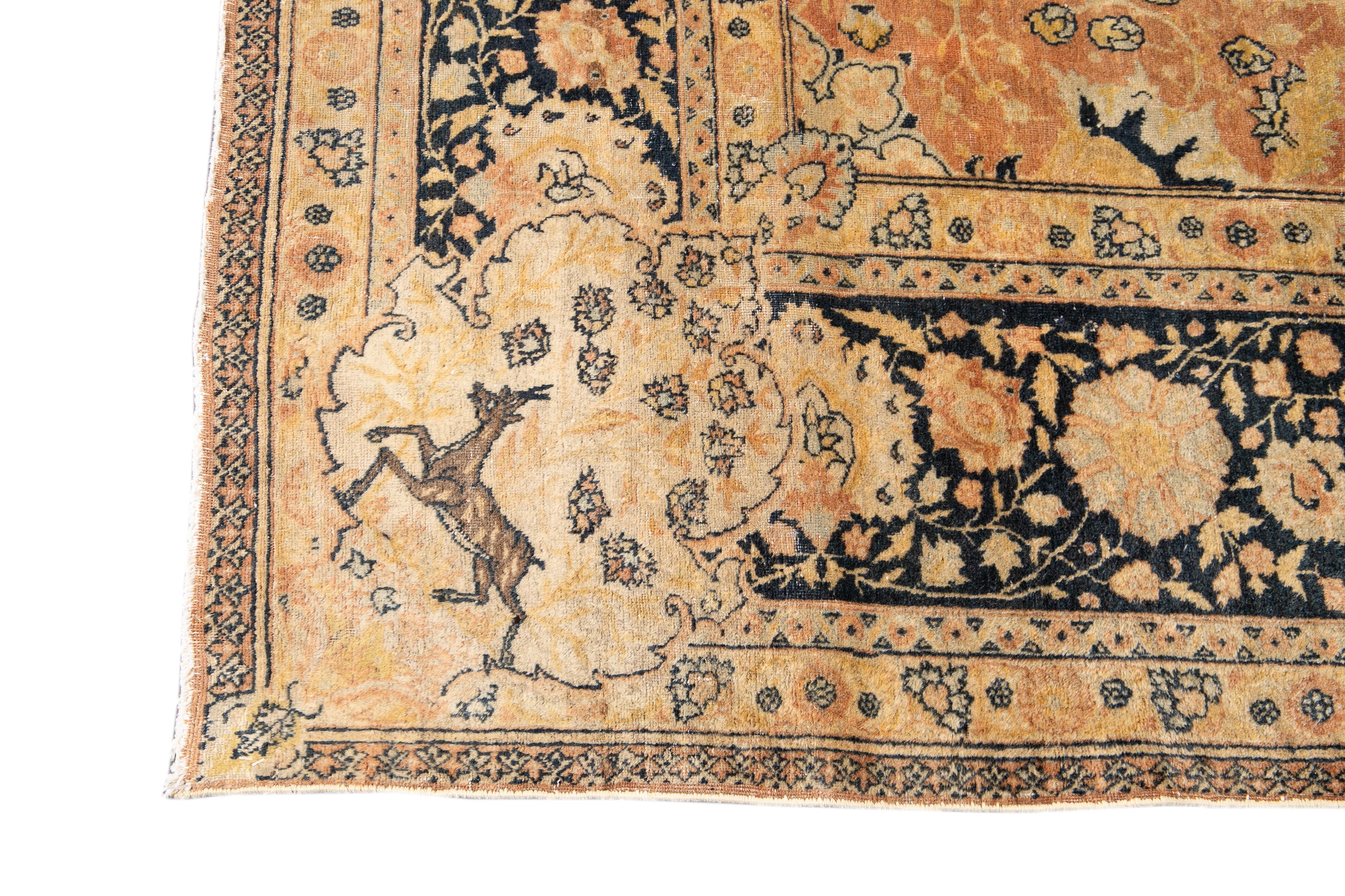 Antiker indischer Agra handgefertigter Oversize-Wollteppich mit Medaillon-Motiv in Pfirsich im Zustand „Gut“ im Angebot in Norwalk, CT