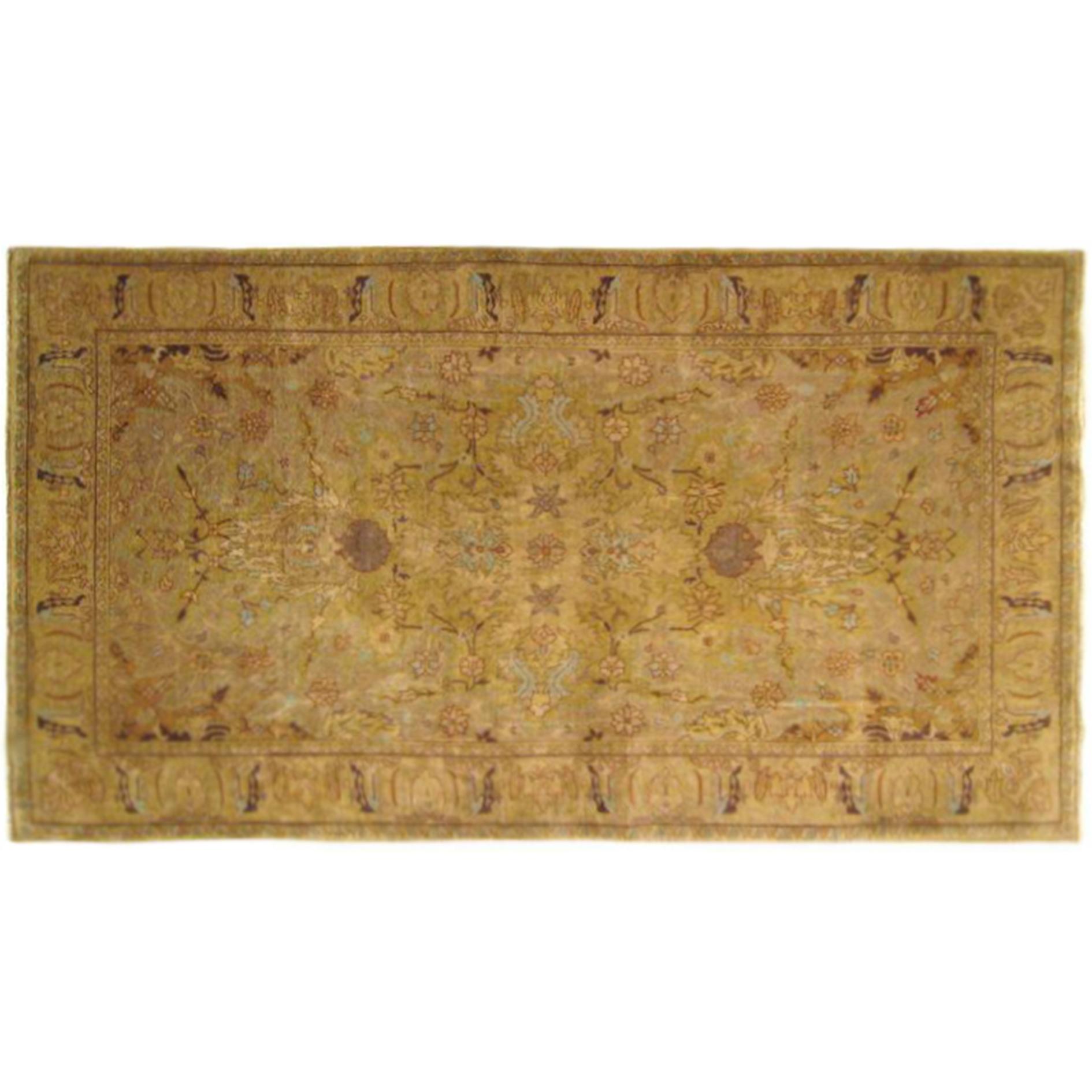 Antiker indischer Agra- orientalischer Teppich, in geringer Größe, mit weichen Farben, um 1900
