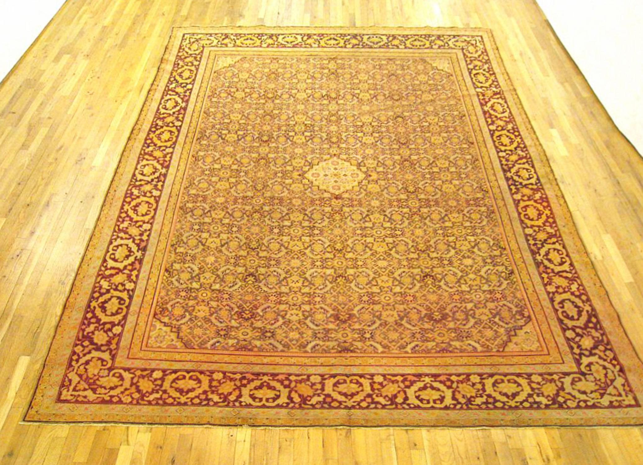 Antique Indian Agra oriental rug, size 11'8