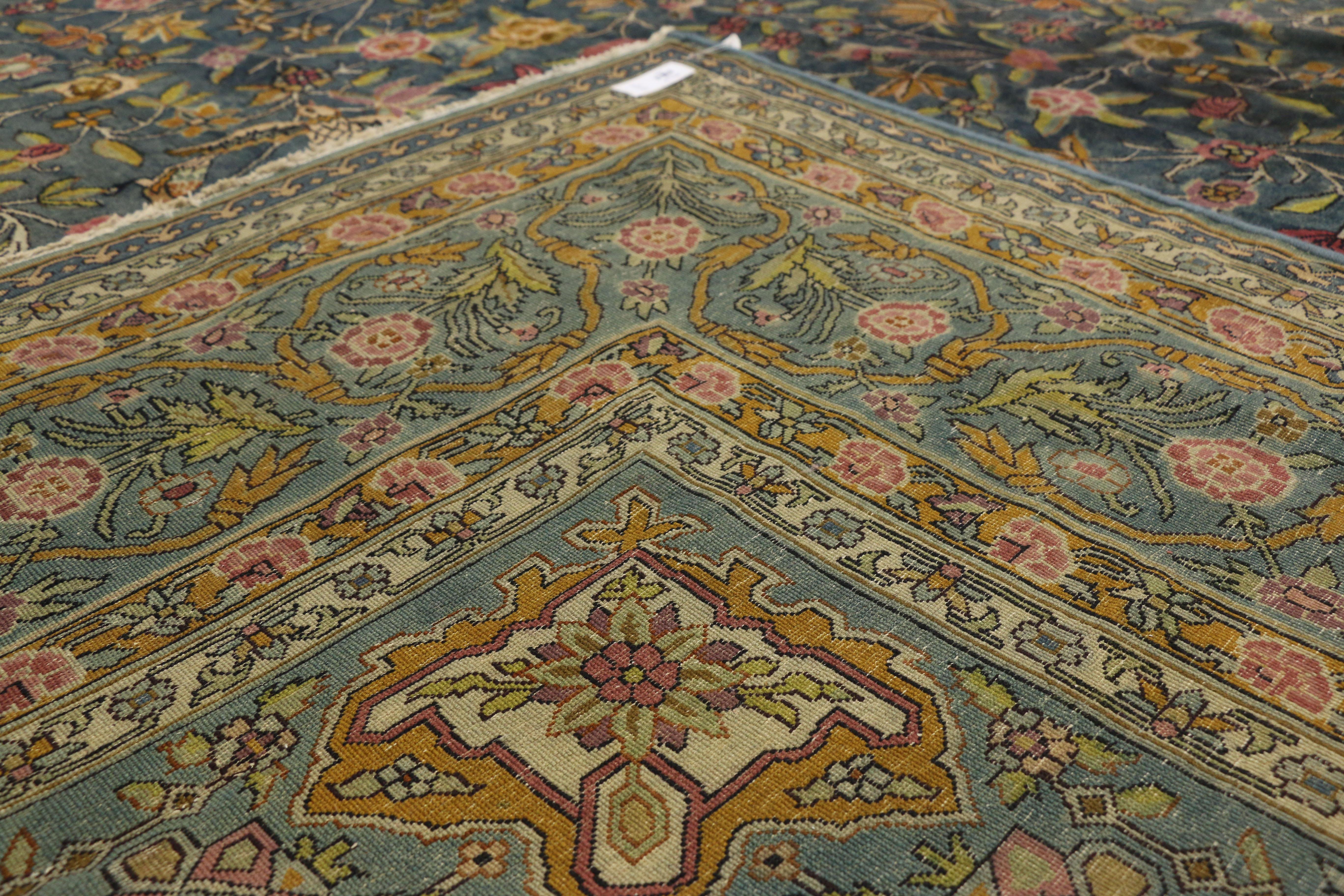 XIXe siècle Tapis indien ancien de taille palais Agra avec style Régence rococo en vente